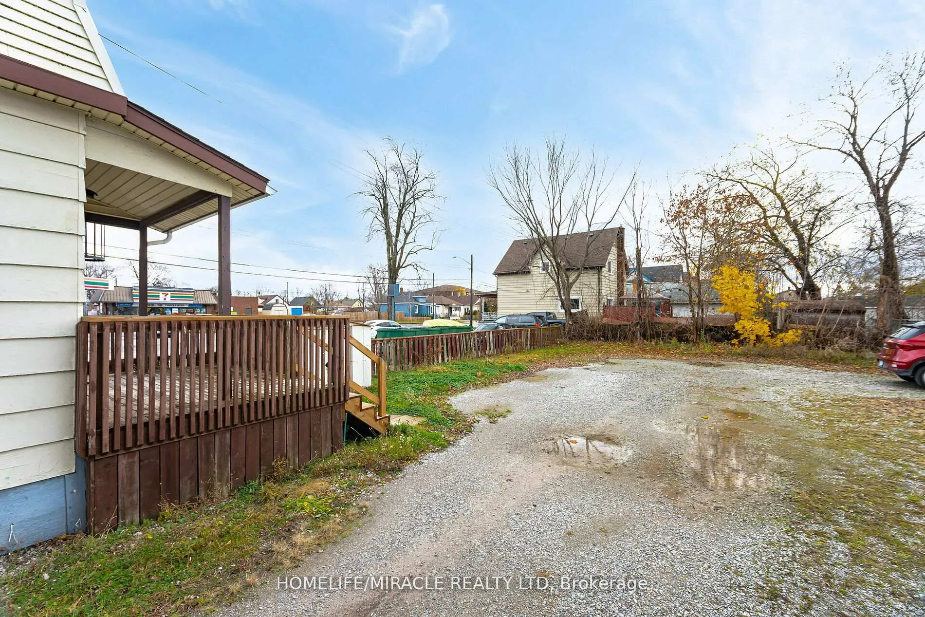 Photo 7 of 465 E Main Street, Welland, Lincoln/Crowland — HOMEH