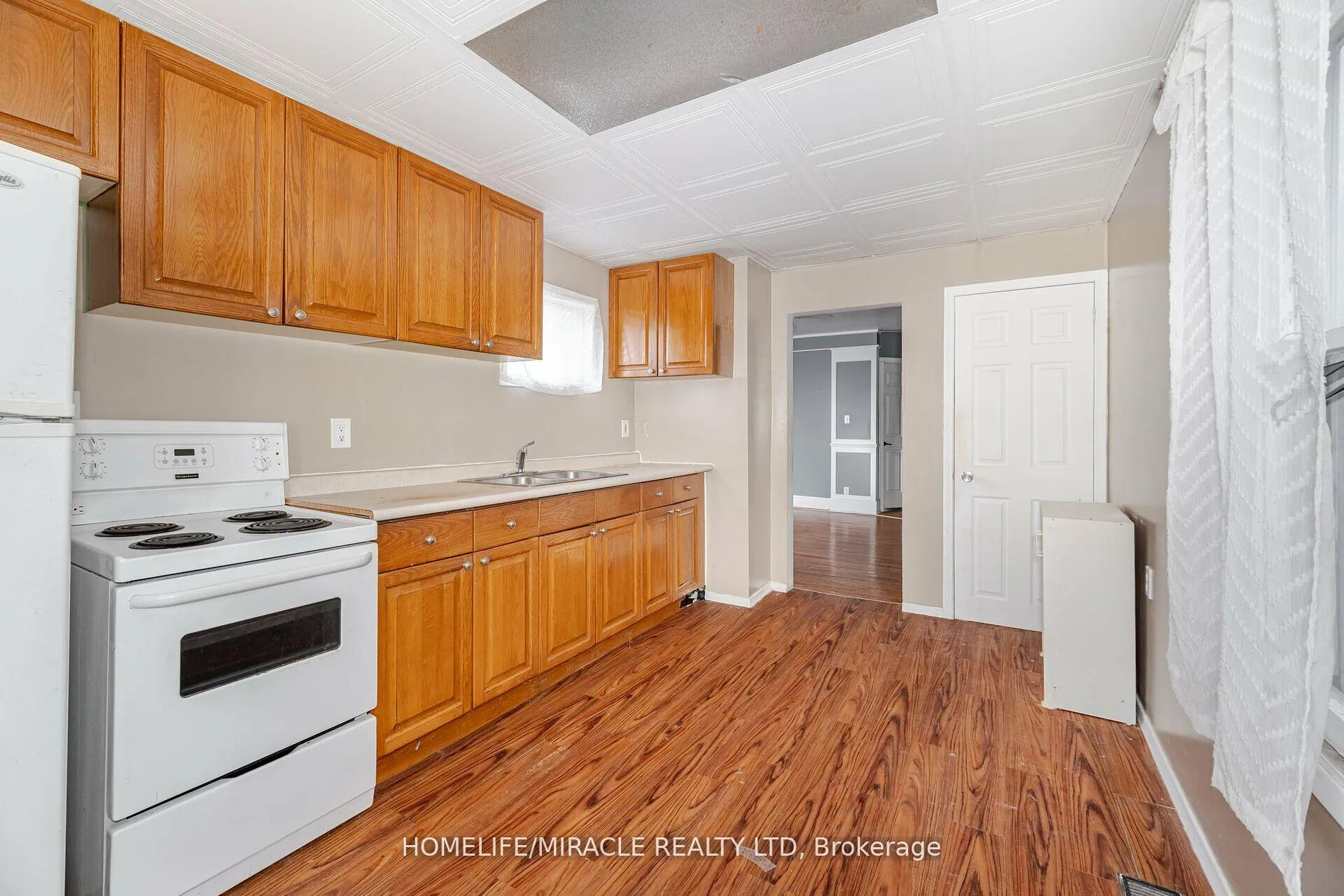 Photo 17 of 465 E Main Street, Welland, Lincoln/Crowland — HOMEH