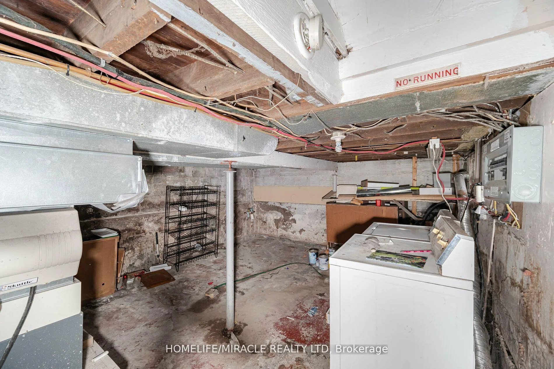 Photo 31 of 465 E Main Street, Welland, Lincoln/Crowland — HOMEH