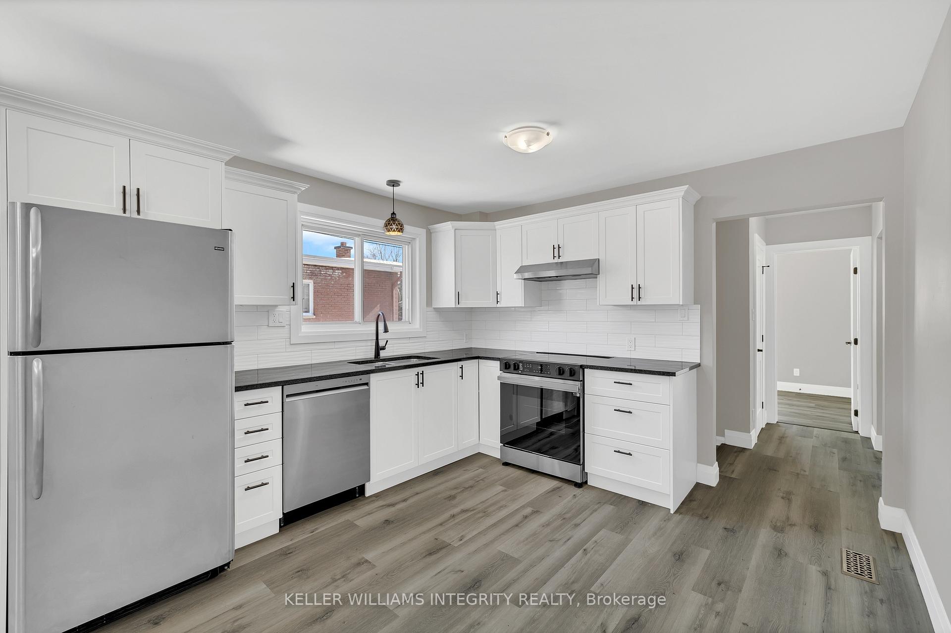 Photo 4 of 388 Tremblay Road, Ottawa, Eastway Gardens/Industrial Park — HOMEH
