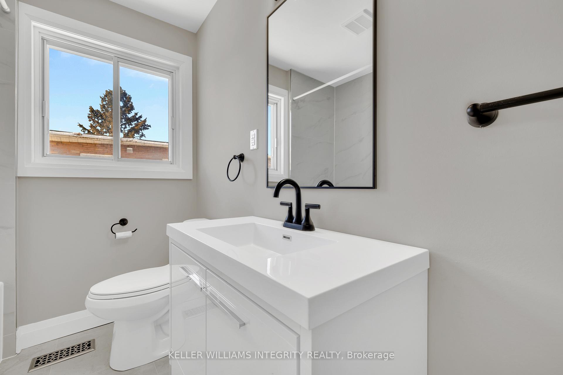 Photo 15 of 388 Tremblay Road, Ottawa, Eastway Gardens/Industrial Park — HOMEH