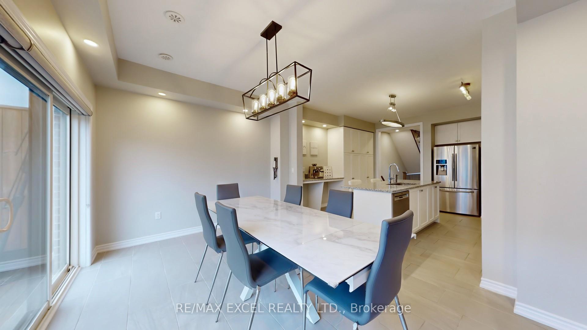 Photo 6 of 4 Isabella Peach Drive, Markham, Victoria Square — HOMEH