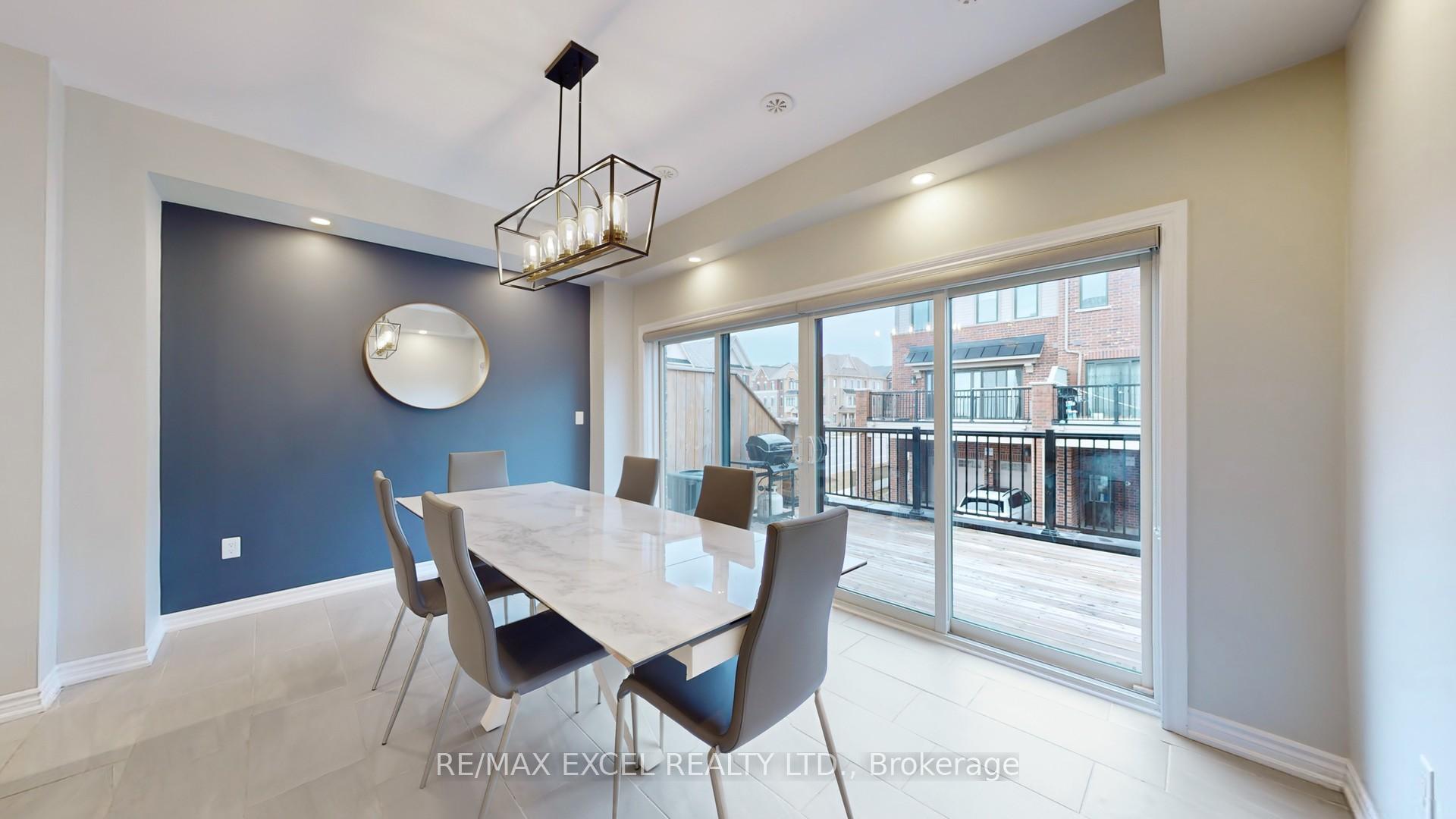 Photo 8 of 4 Isabella Peach Drive, Markham, Victoria Square — HOMEH