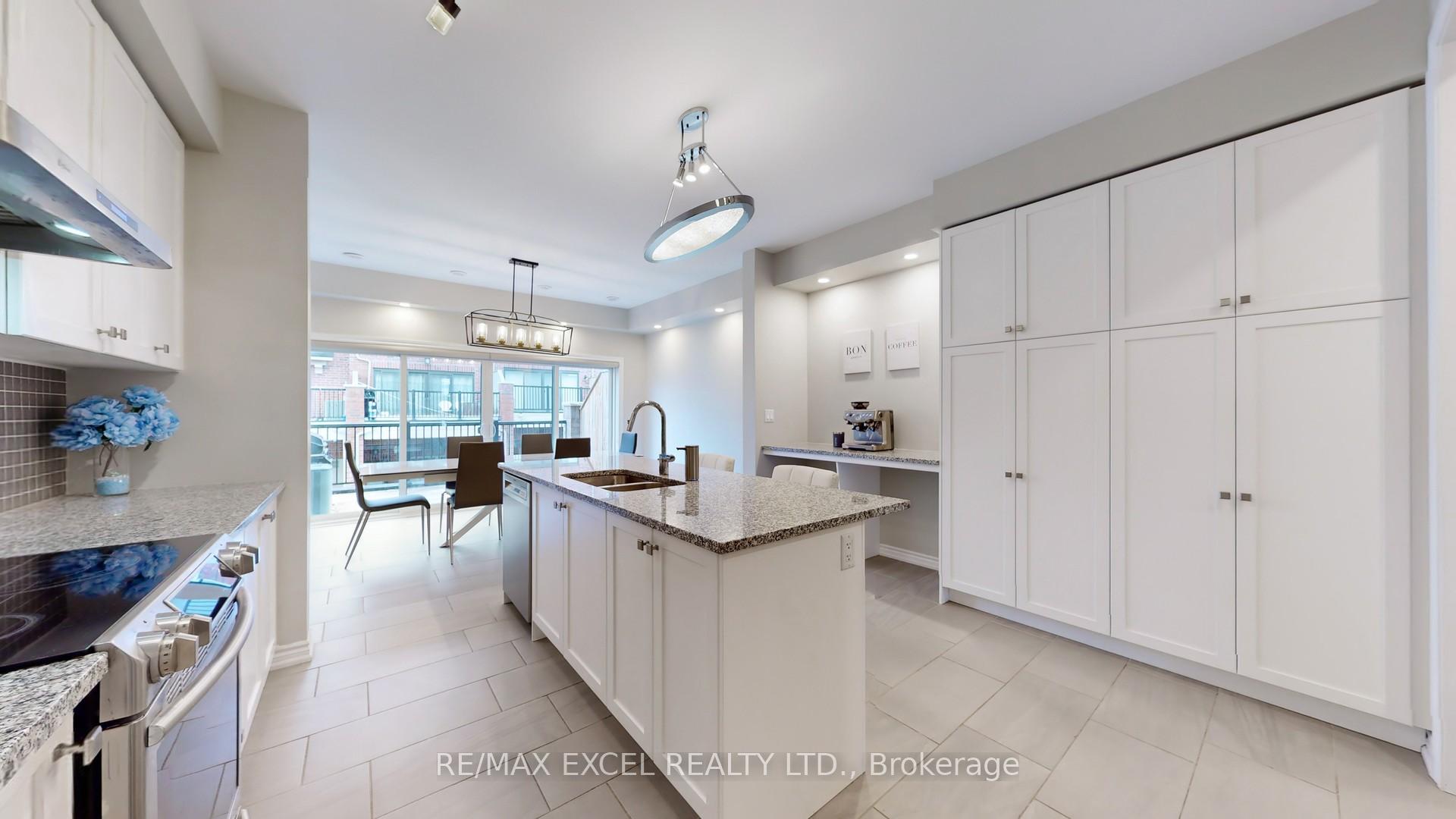 Photo 11 of 4 Isabella Peach Drive, Markham, Victoria Square — HOMEH