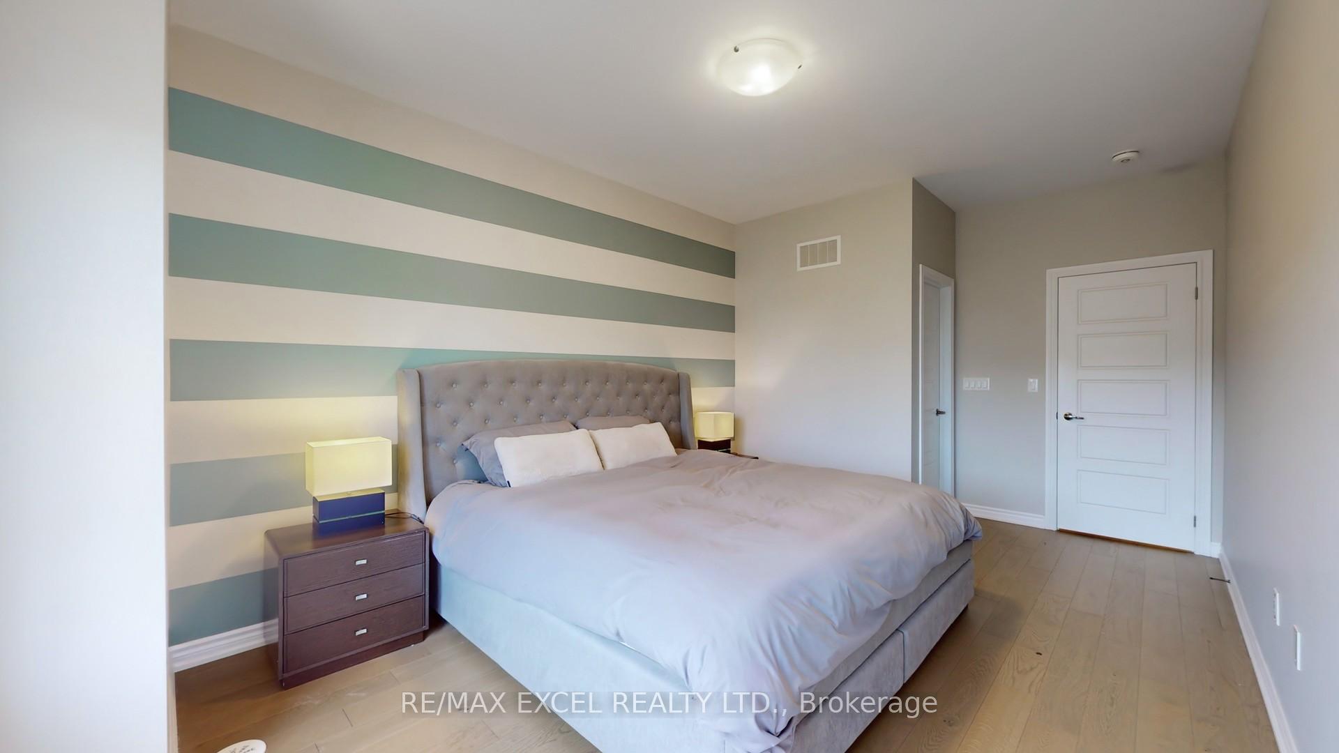 Photo 21 of 4 Isabella Peach Drive, Markham, Victoria Square — HOMEH
