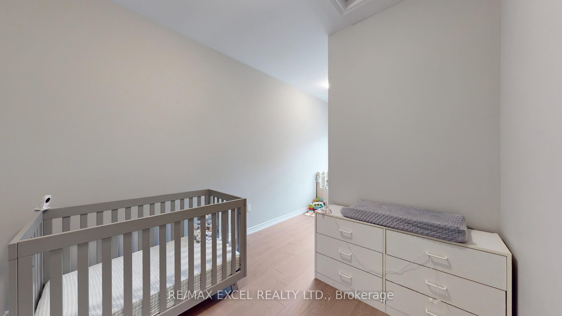 Photo 23 of 4 Isabella Peach Drive, Markham, Victoria Square — HOMEH