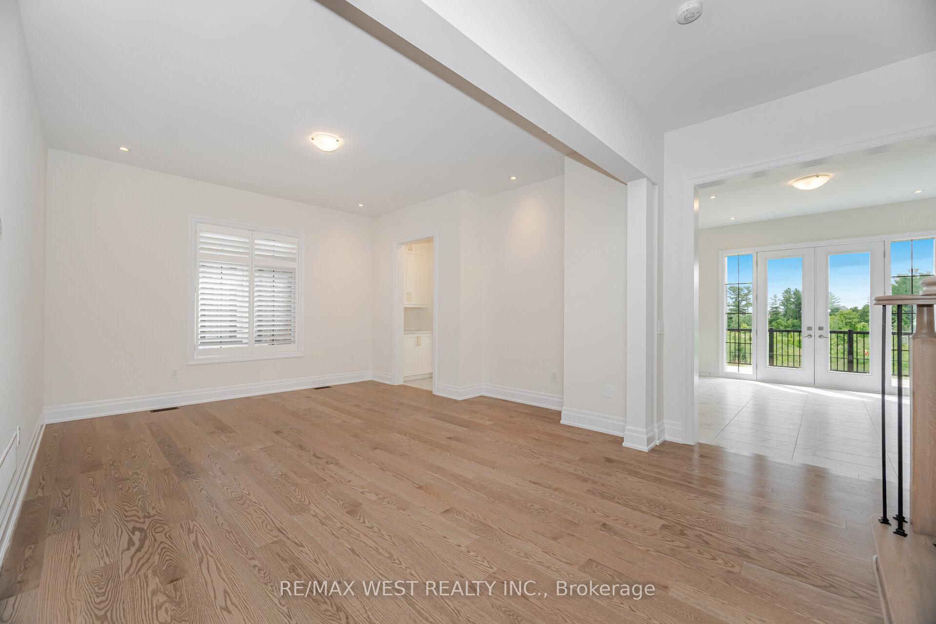 Photo 10 of 193 McMichael Avenue, Vaughan, Kleinburg — HOMEH