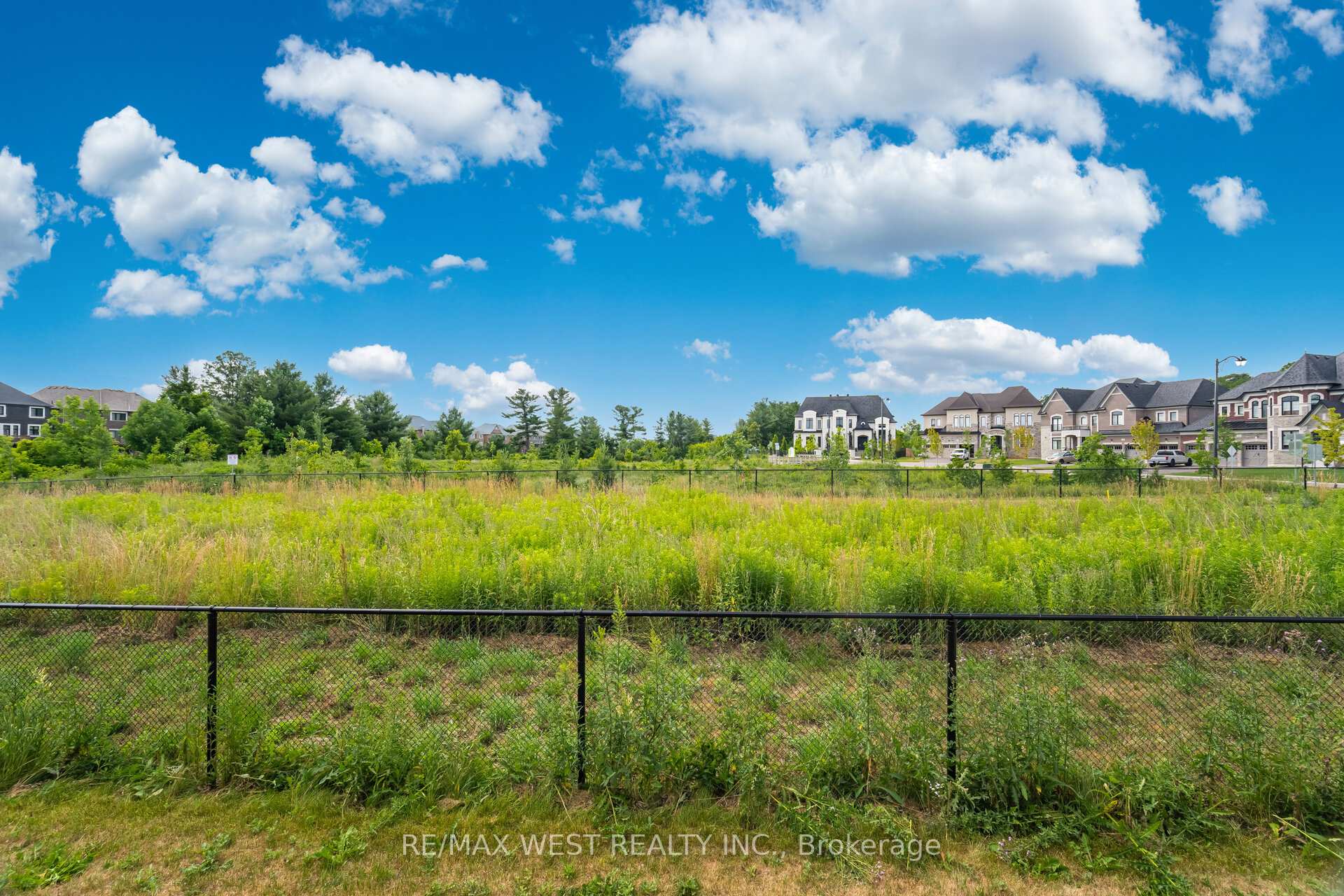 Photo 40 of 193 McMichael Avenue, Vaughan, Kleinburg — HOMEH