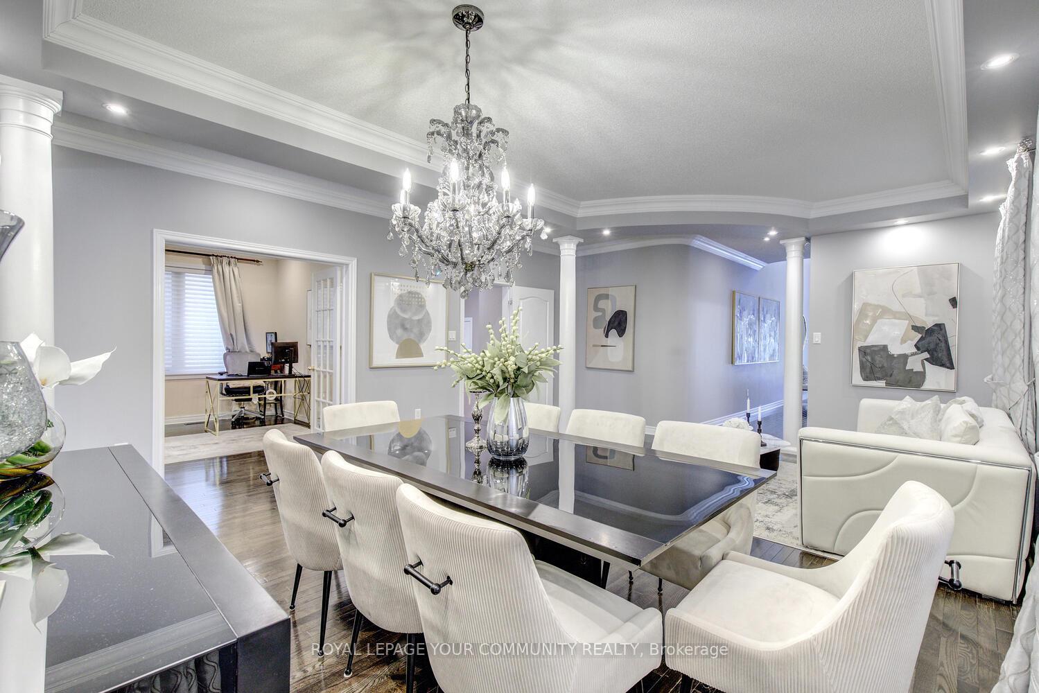 Photo 6 of 35 Chayna Crescent, Vaughan, Patterson — HOMEH