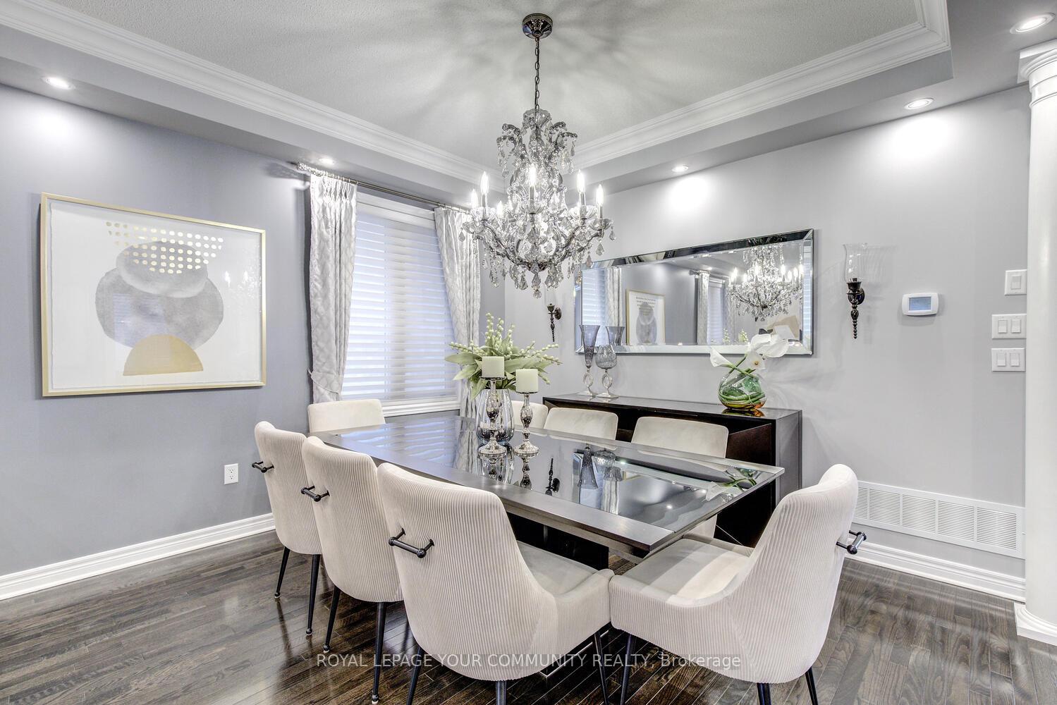 Photo 7 of 35 Chayna Crescent, Vaughan, Patterson — HOMEH