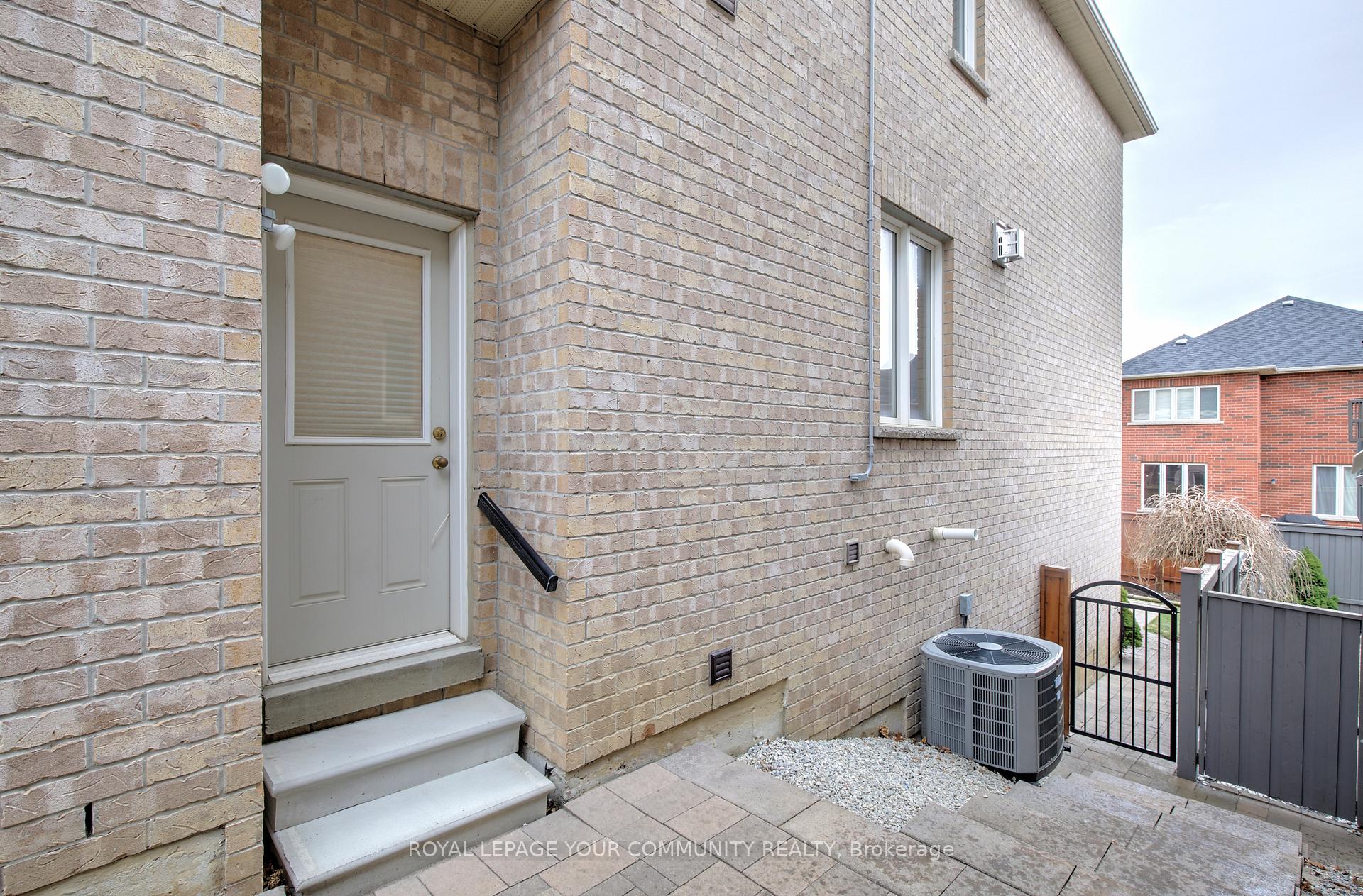 Photo 44 of 35 Chayna Crescent, Vaughan, Patterson — HOMEH