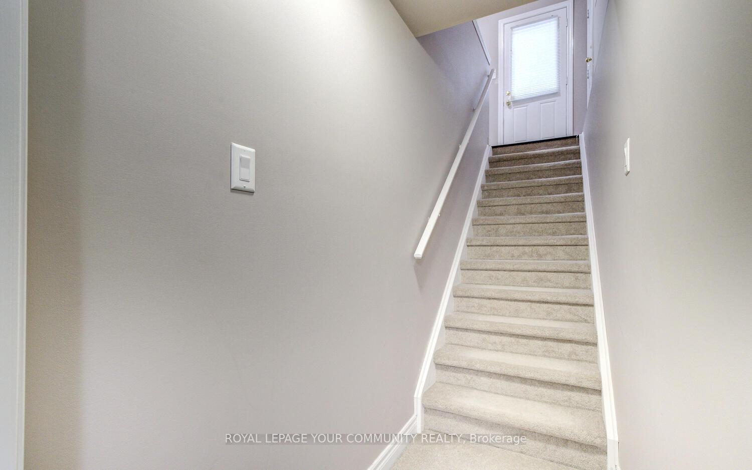 Photo 45 of 35 Chayna Crescent, Vaughan, Patterson — HOMEH