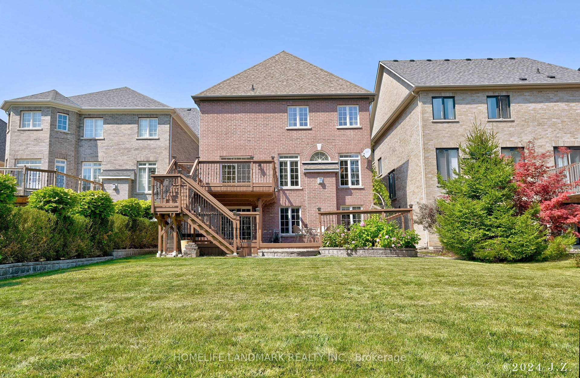 Photo 38 of 57 Castleglen Boulevard, Markham, Berczy — HOMEH