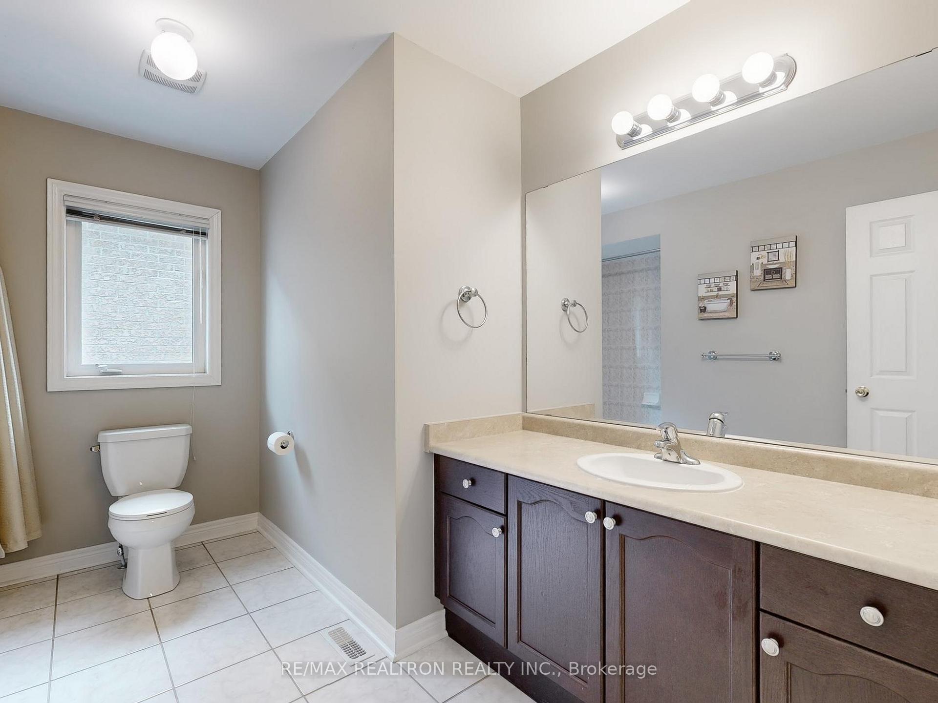 Photo 34 of 134 Maurier Boulevard, Vaughan, Patterson — HOMEH