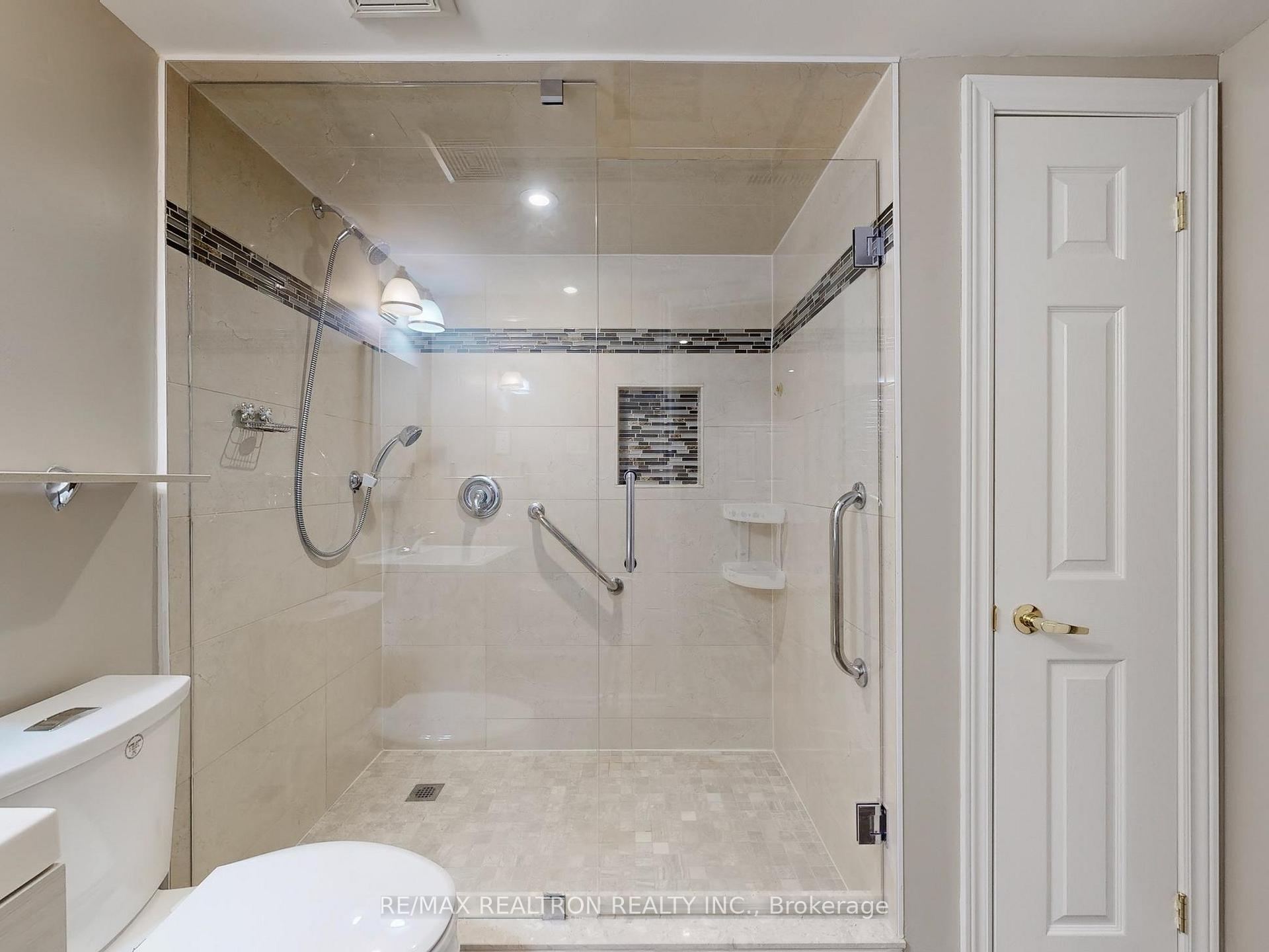 Photo 46 of 134 Maurier Boulevard, Vaughan, Patterson — HOMEH