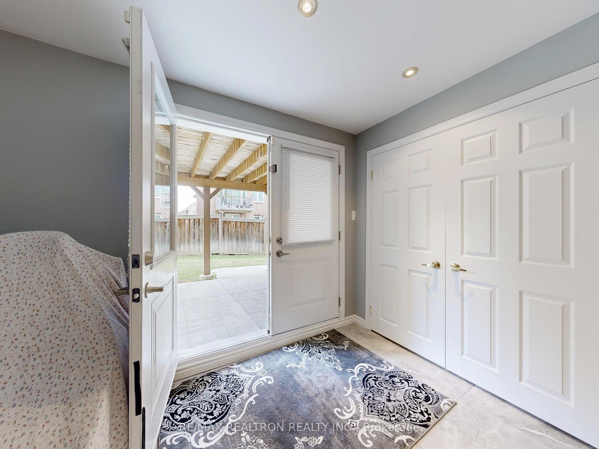 Photo 47 of 134 Maurier Boulevard, Vaughan, Patterson — HOMEH