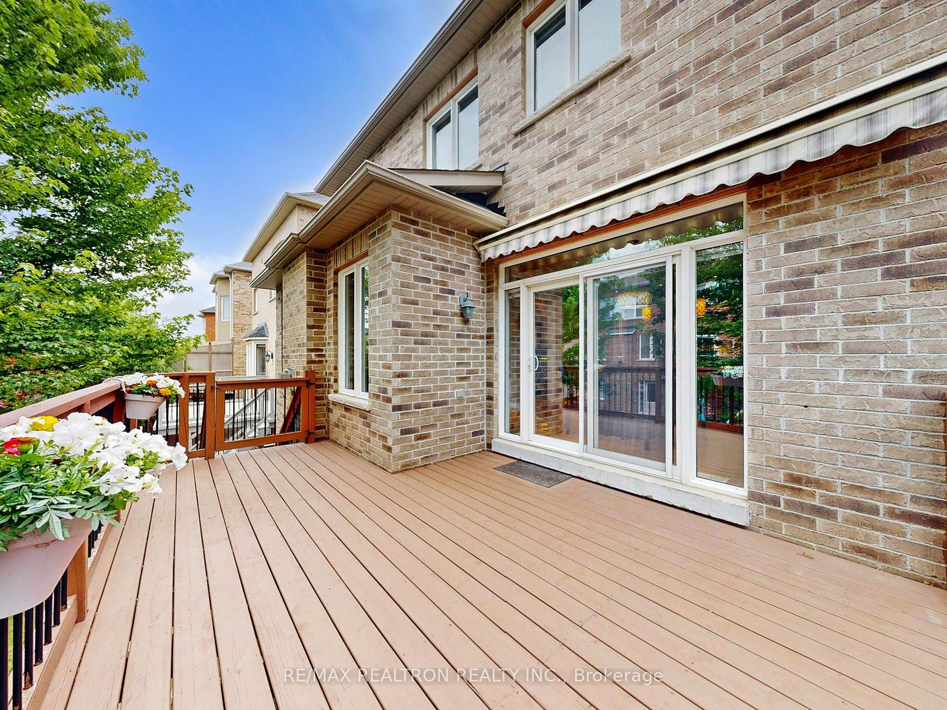 Photo 48 of 134 Maurier Boulevard, Vaughan, Patterson — HOMEH