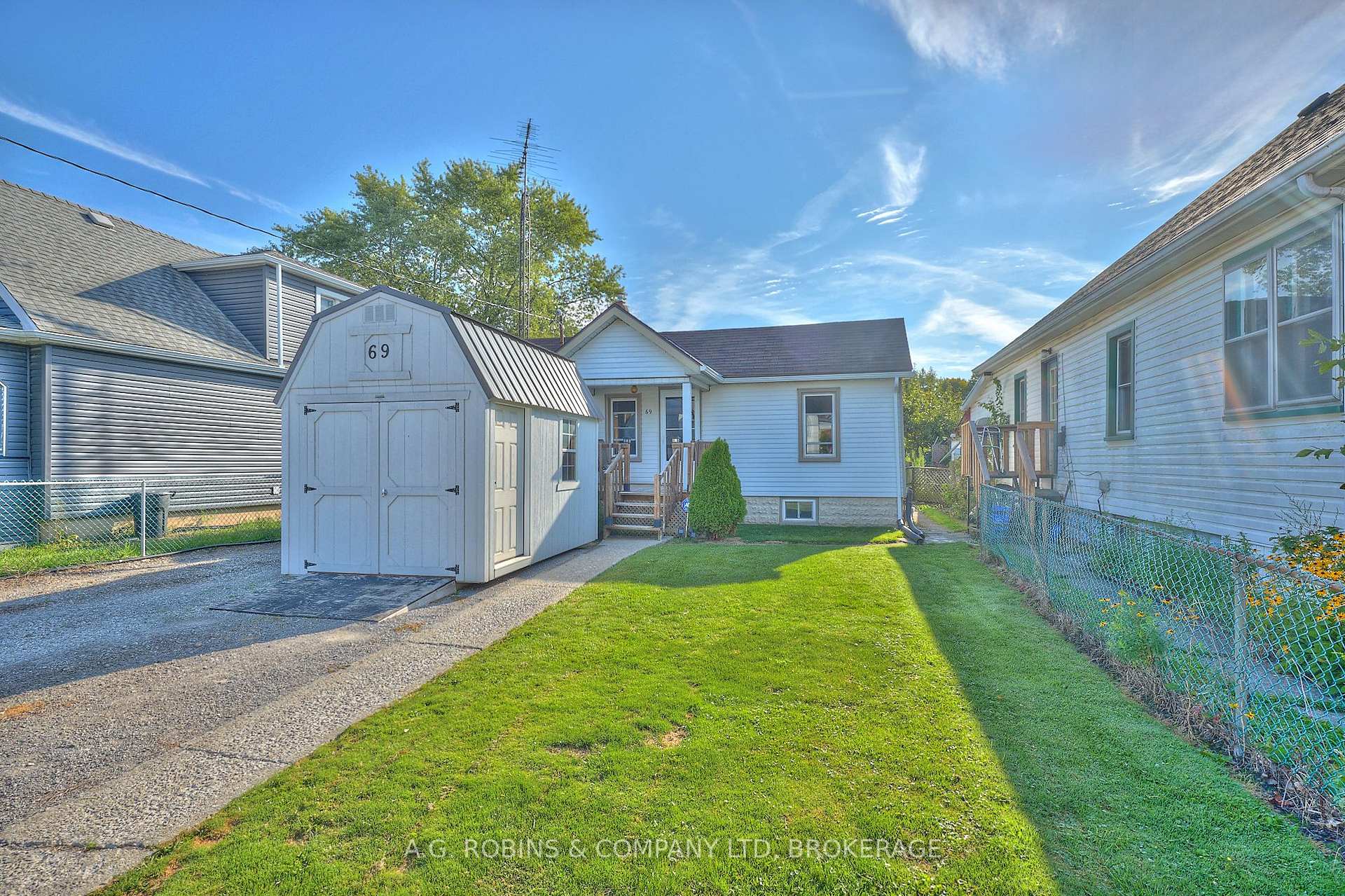 Photo 1 of 69 Wright Street, Welland, Lincoln/Crowland — HOMEH