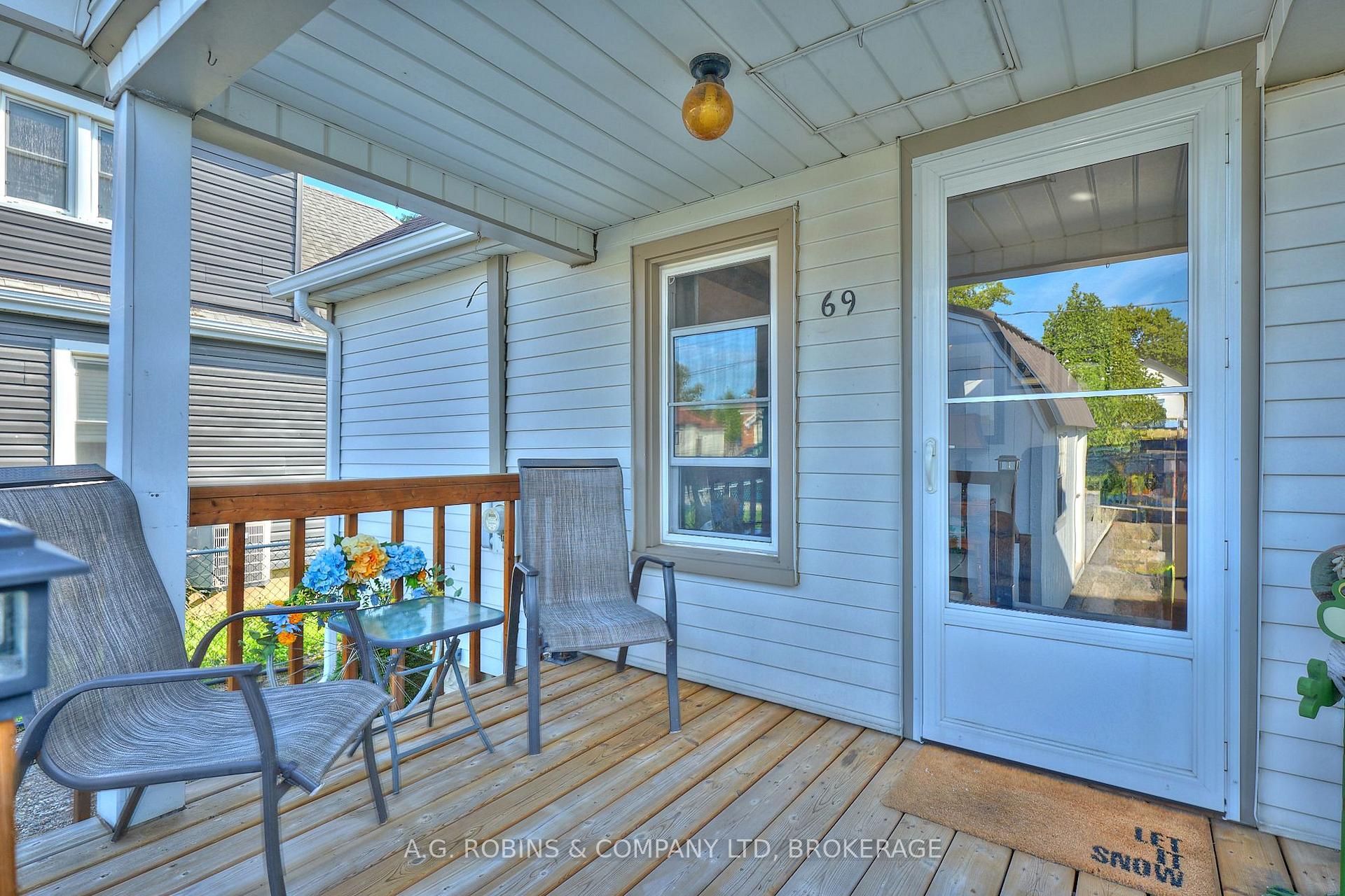 Photo 3 of 69 Wright Street, Welland, Lincoln/Crowland — HOMEH