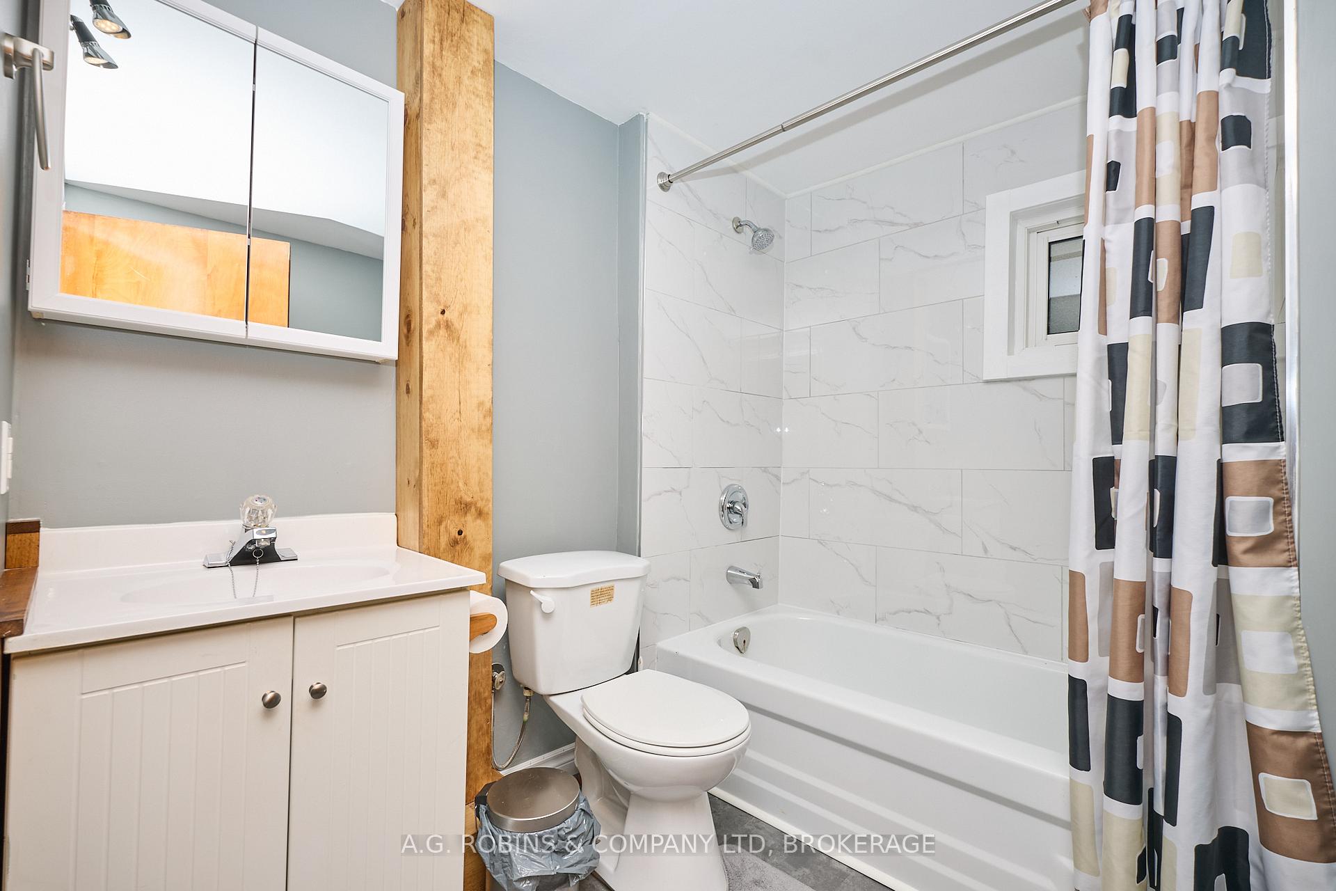 Photo 16 of 69 Wright Street, Welland, Lincoln/Crowland — HOMEH