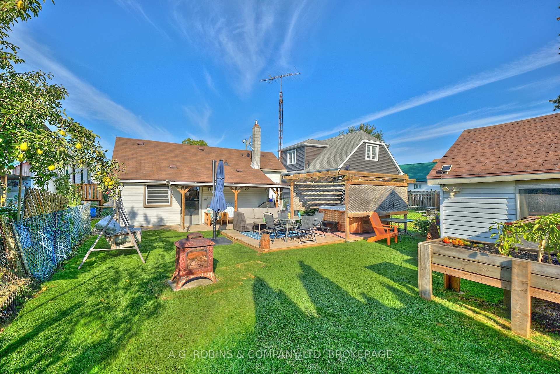 Photo 20 of 69 Wright Street, Welland, Lincoln/Crowland — HOMEH