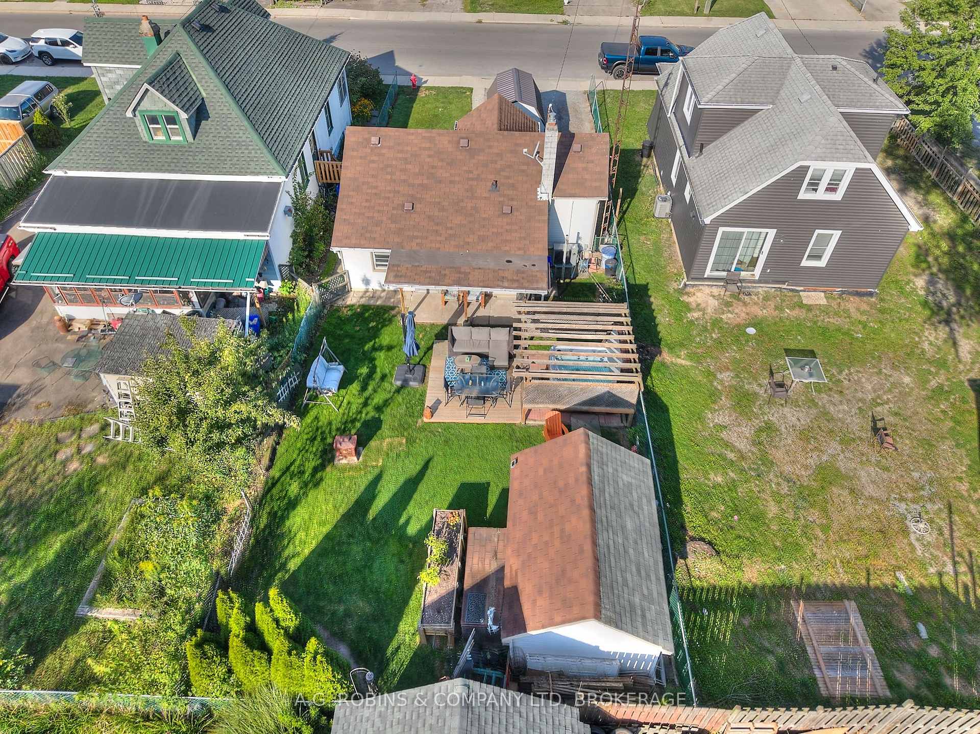 Photo 24 of 69 Wright Street, Welland, Lincoln/Crowland — HOMEH
