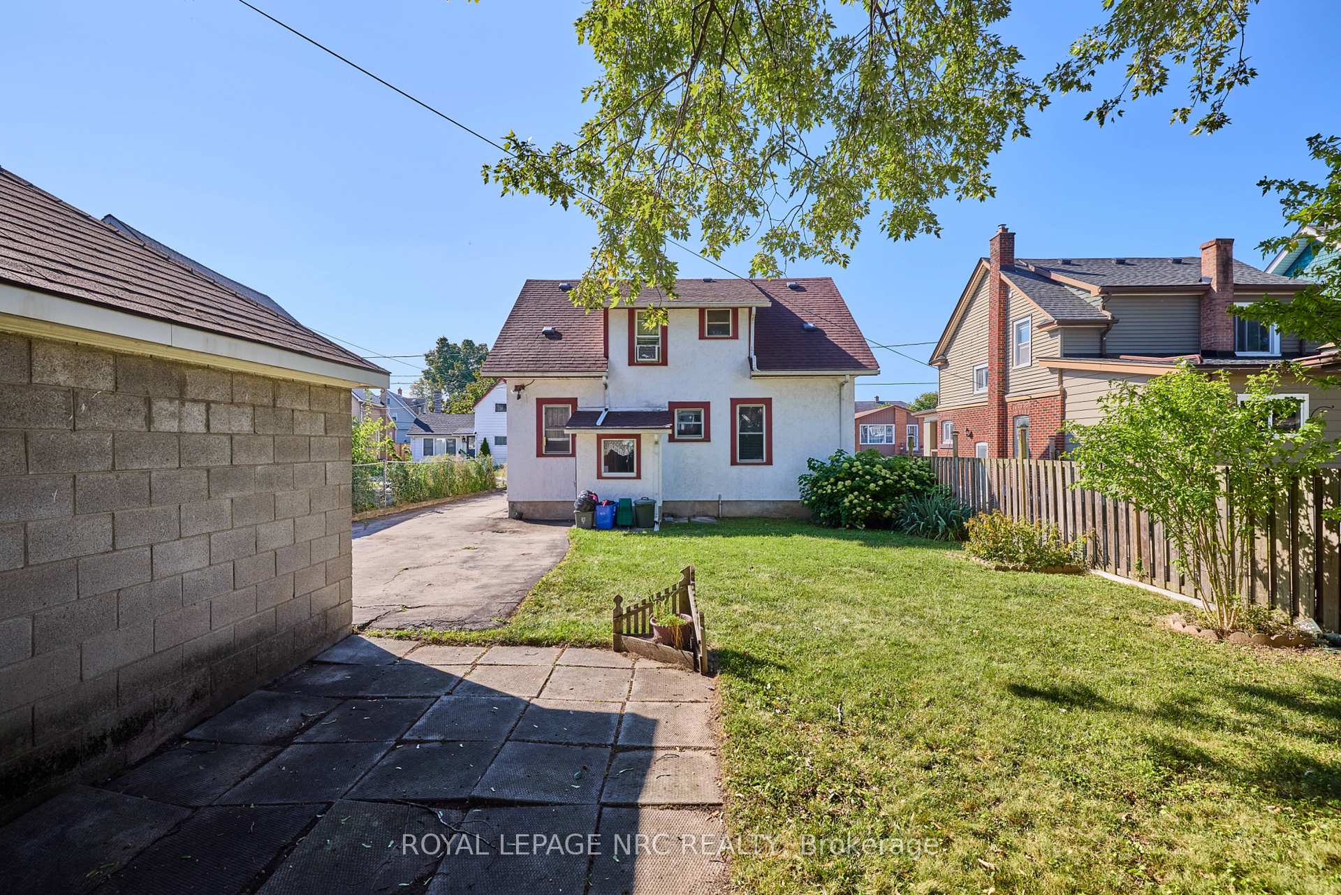 Photo 8 of 24 Randolph Street, Welland, Welland Downtown — HOMEH