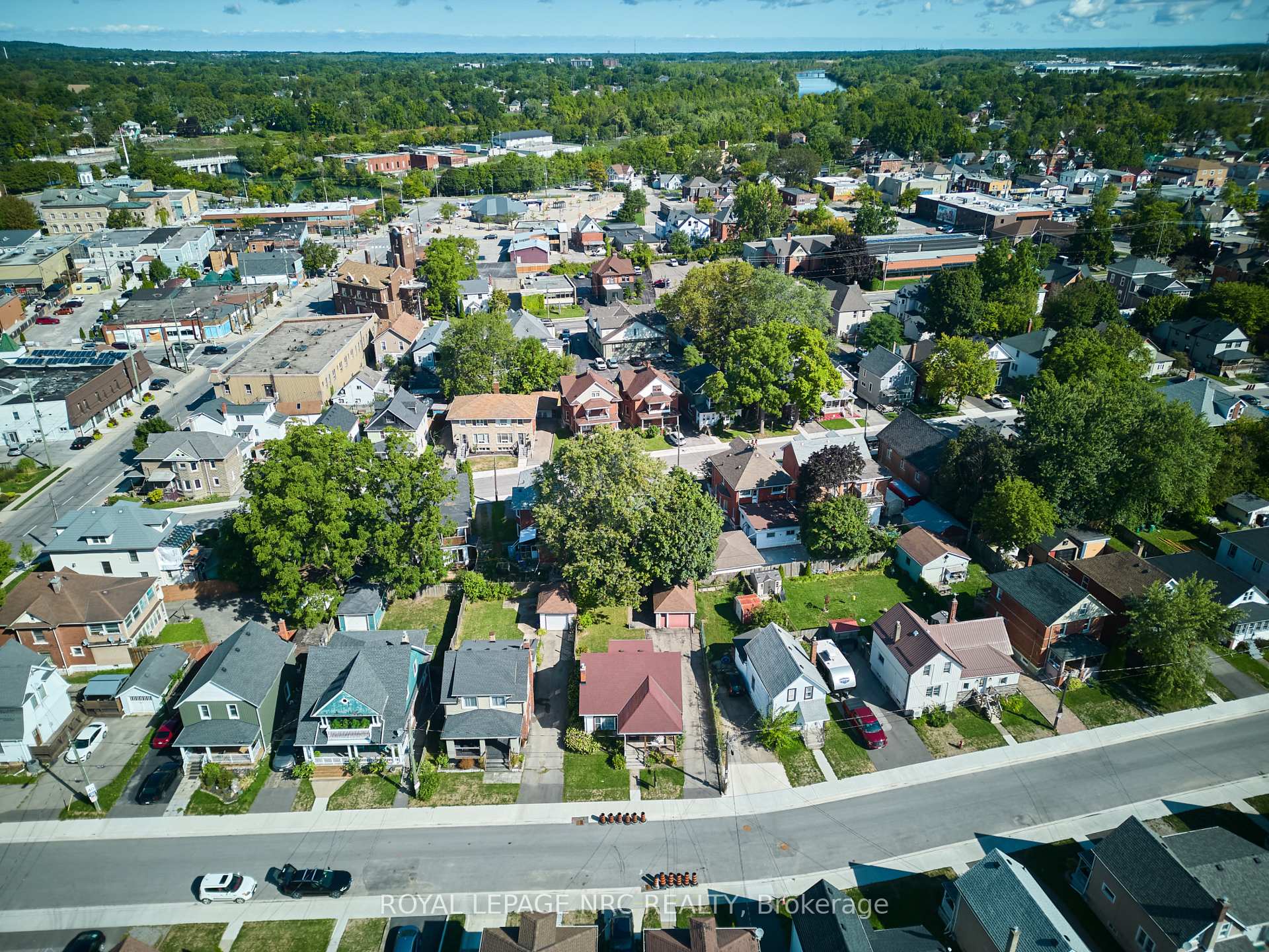 Photo 11 of 24 Randolph Street, Welland, Welland Downtown — HOMEH