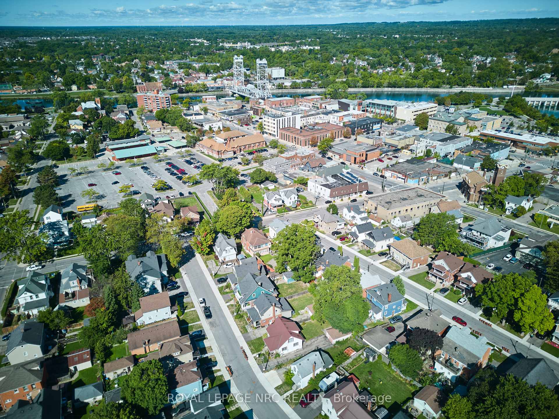 Photo 12 of 24 Randolph Street, Welland, Welland Downtown — HOMEH