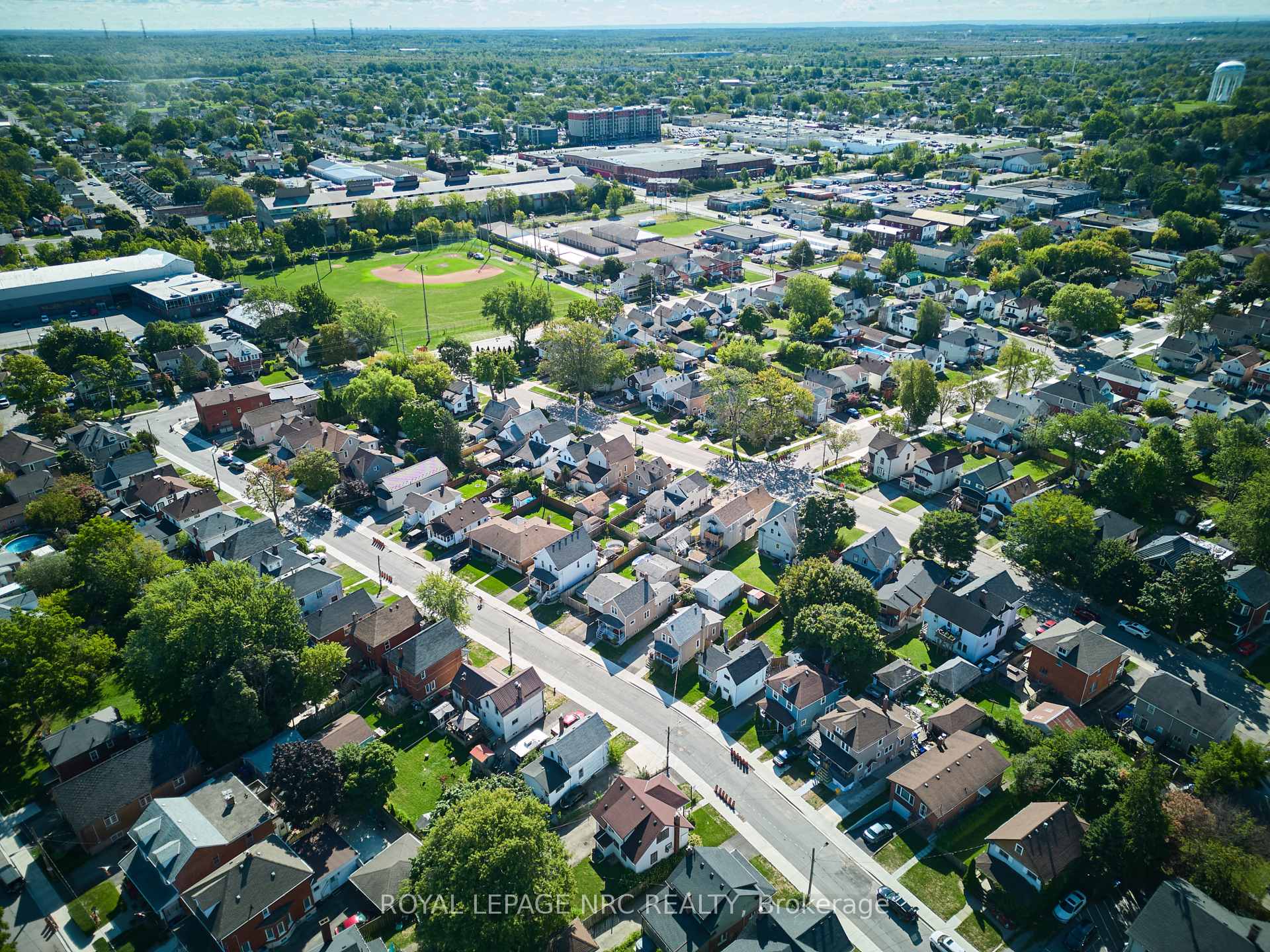 Photo 13 of 24 Randolph Street, Welland, Welland Downtown — HOMEH