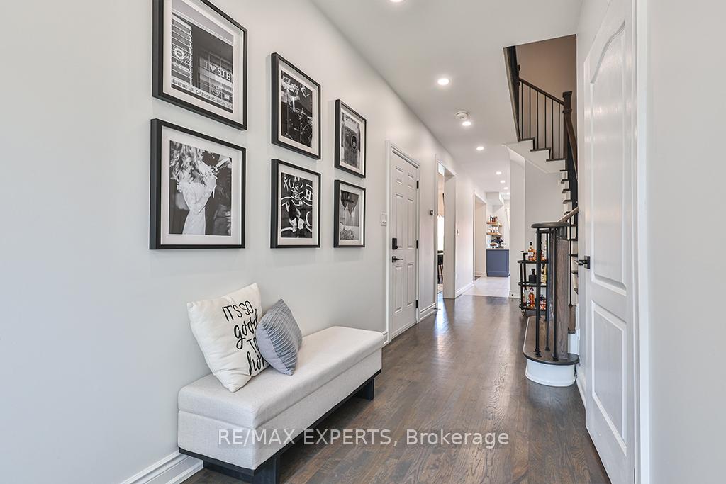 Photo 4 of 34 Manordale Crescent, Vaughan, Vellore Village — HOMEH