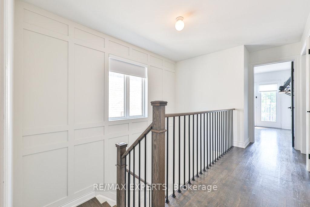 Photo 15 of 34 Manordale Crescent, Vaughan, Vellore Village — HOMEH