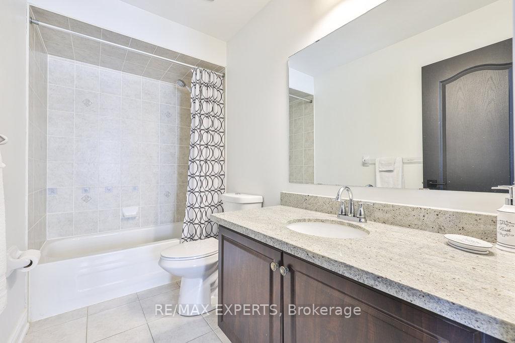 Photo 24 of 34 Manordale Crescent, Vaughan, Vellore Village — HOMEH