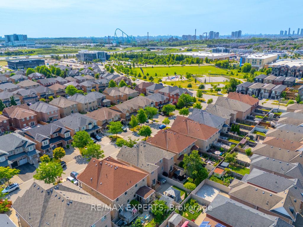 Photo 36 of 34 Manordale Crescent, Vaughan, Vellore Village — HOMEH