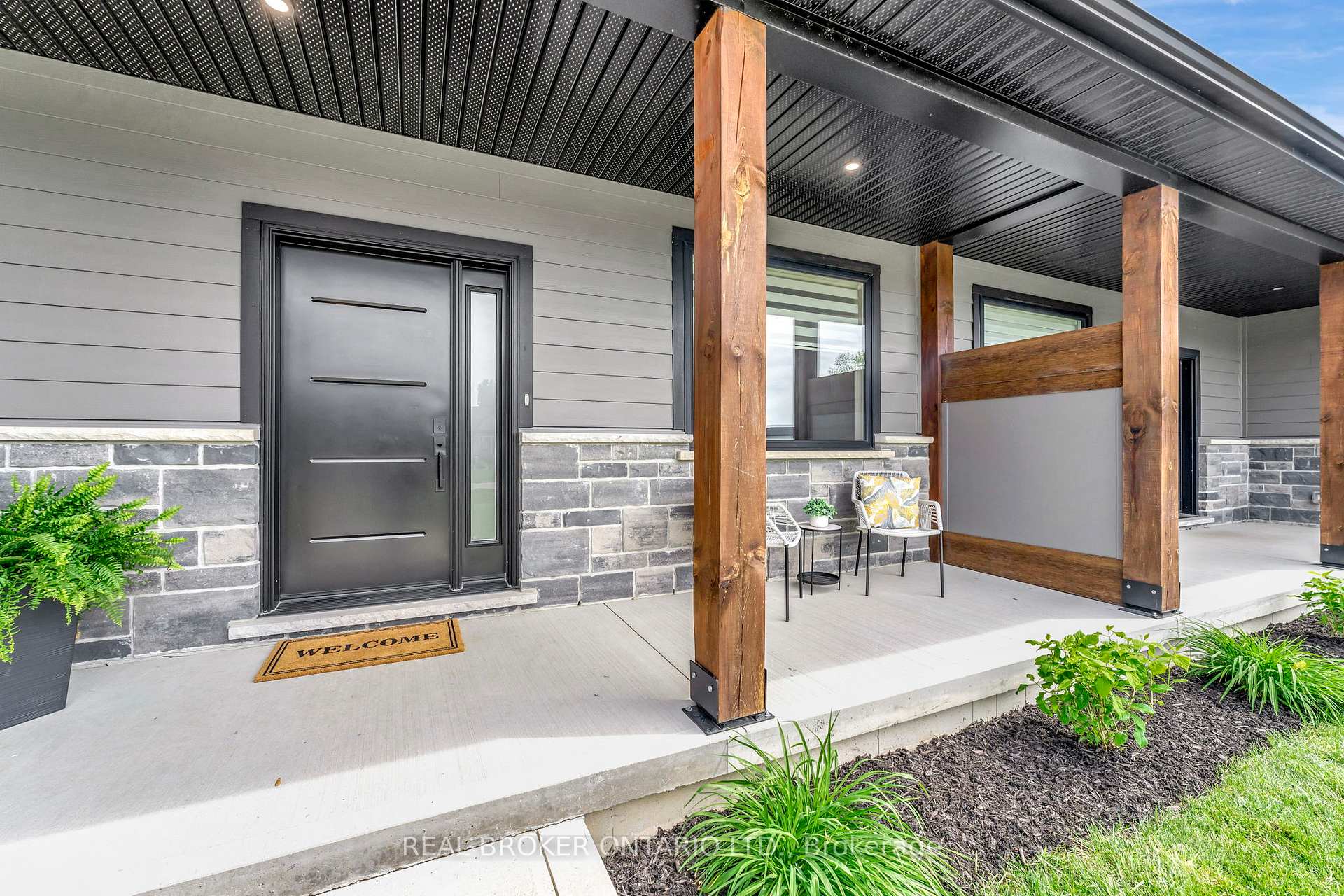 Photo 6 of 9215 Alward Street, Bayham, Straffordville — HOMEH