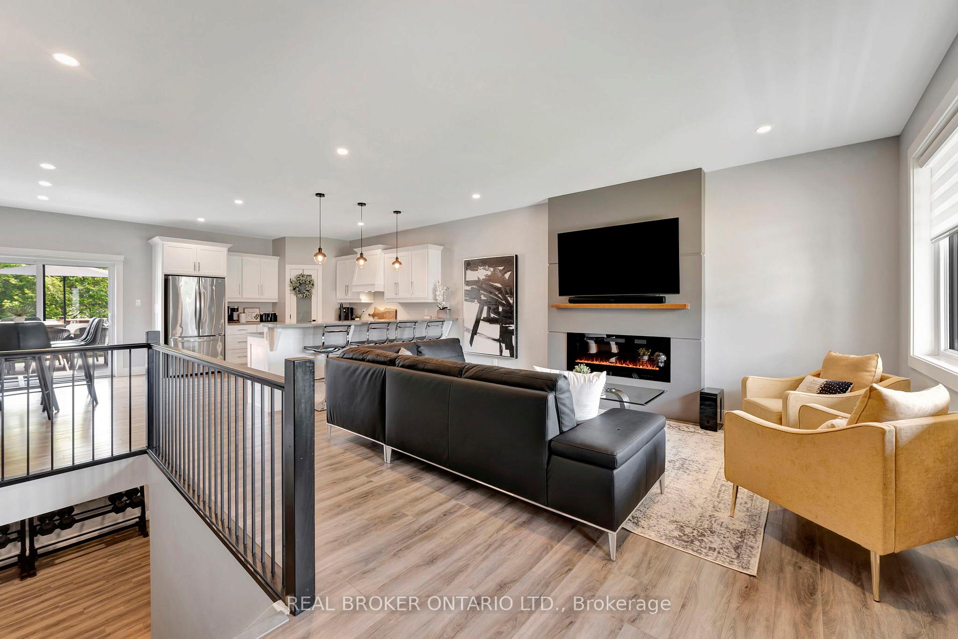 Photo 8 of 9215 Alward Street, Bayham, Straffordville — HOMEH
