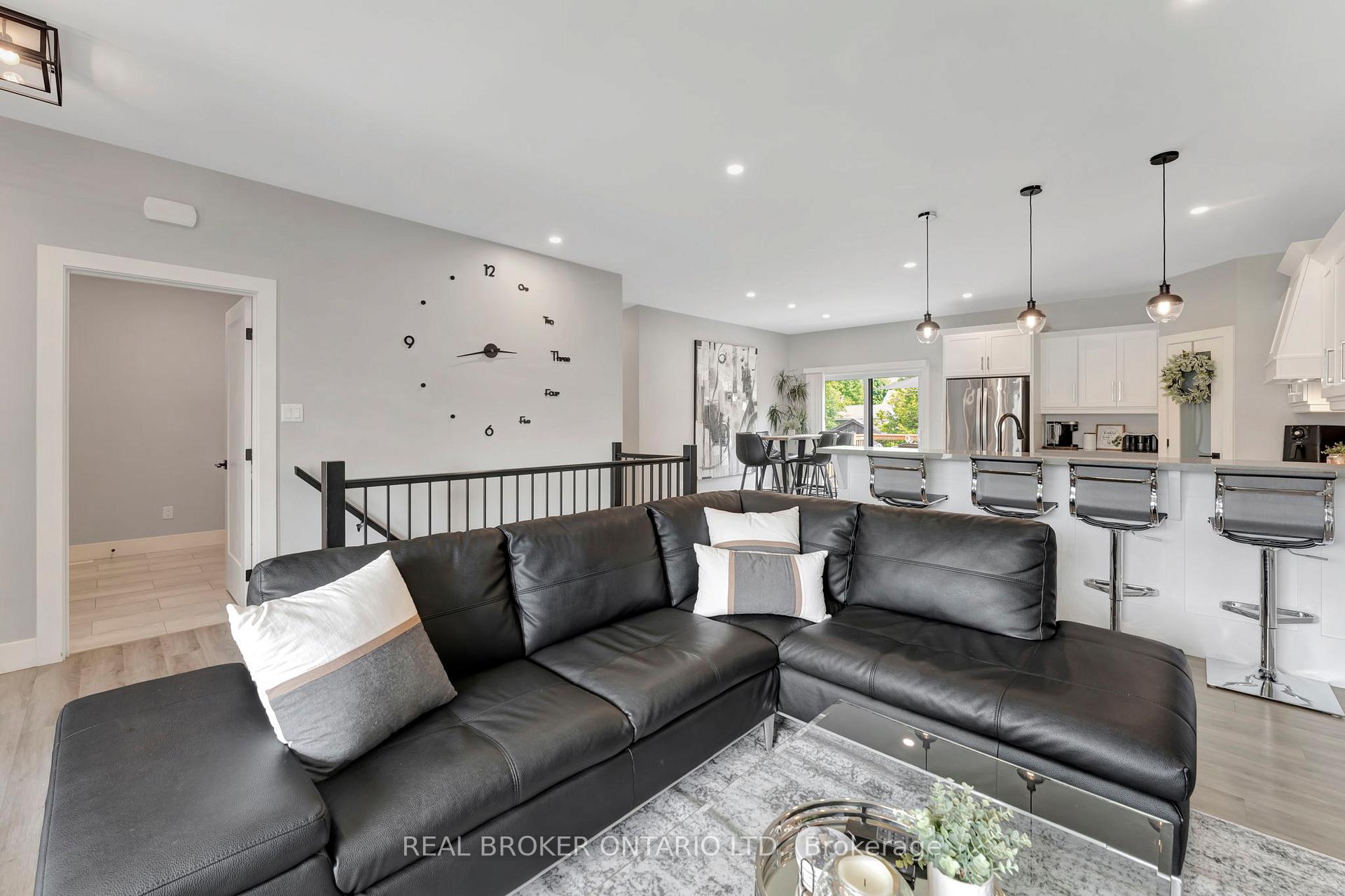 Photo 10 of 9215 Alward Street, Bayham, Straffordville — HOMEH