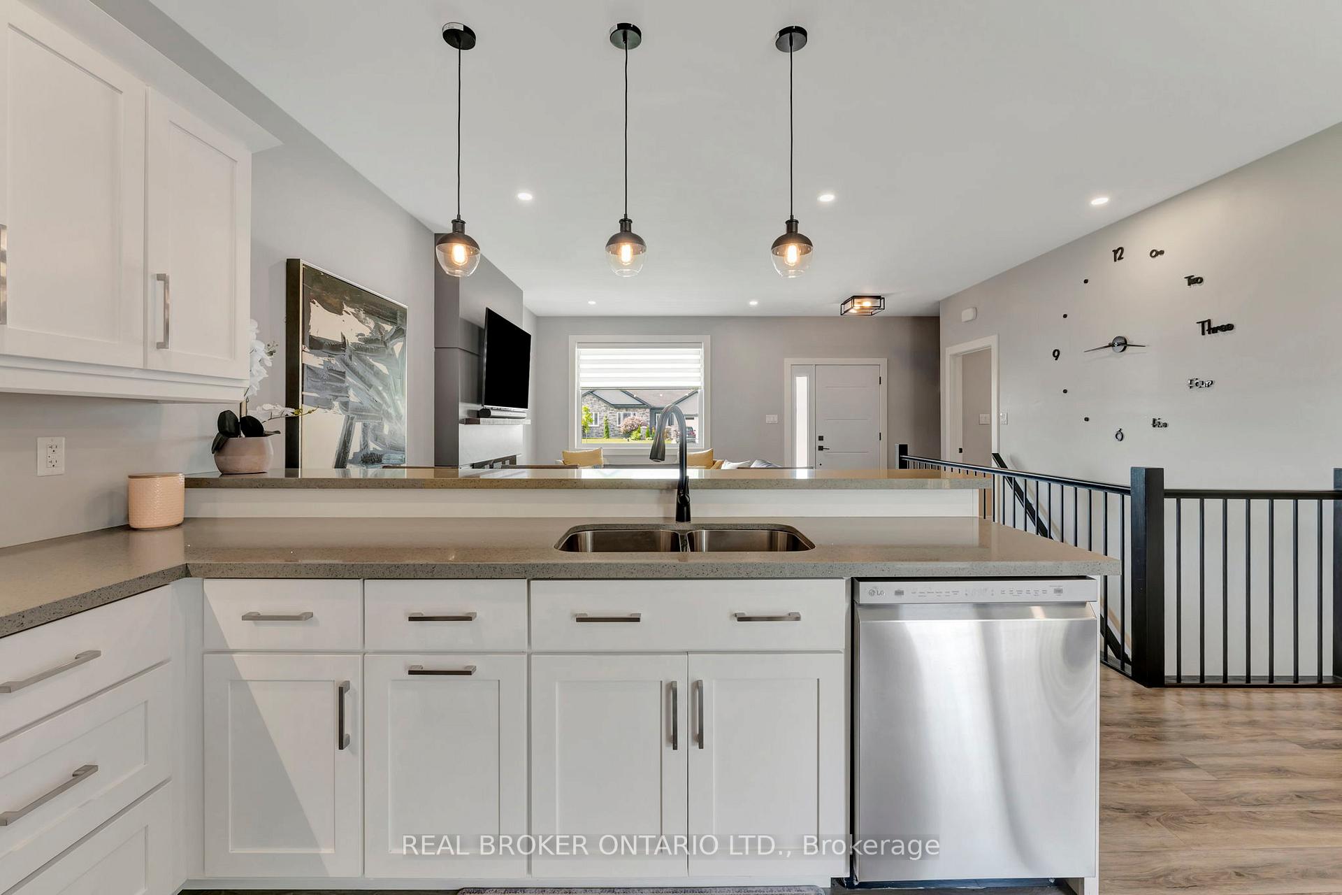 Photo 15 of 9215 Alward Street, Bayham, Straffordville — HOMEH