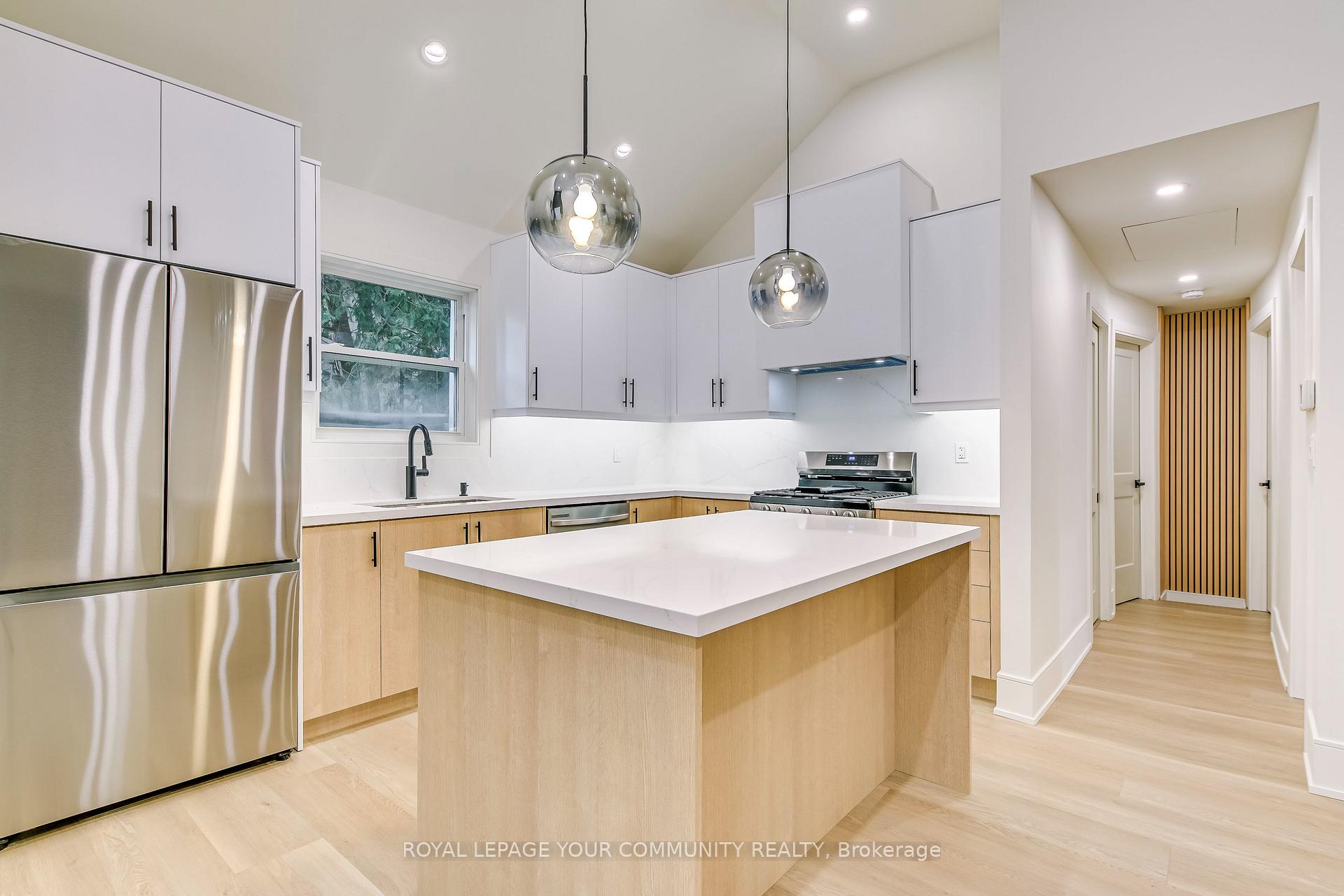 Photo 10 of 110 Steeles Avenue E, Markham, Grandview — HOMEH