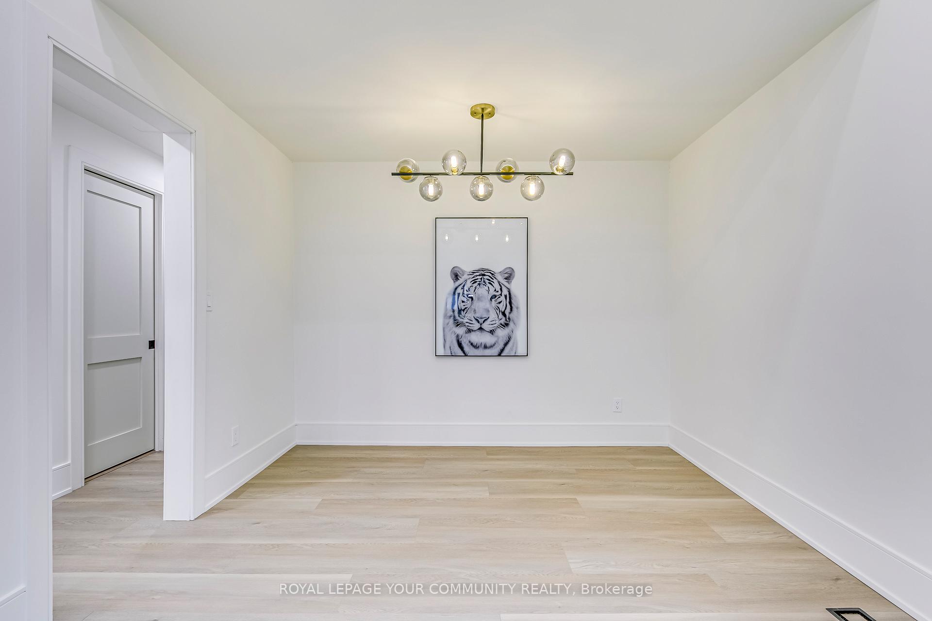 Photo 14 of 110 Steeles Avenue E, Markham, Grandview — HOMEH