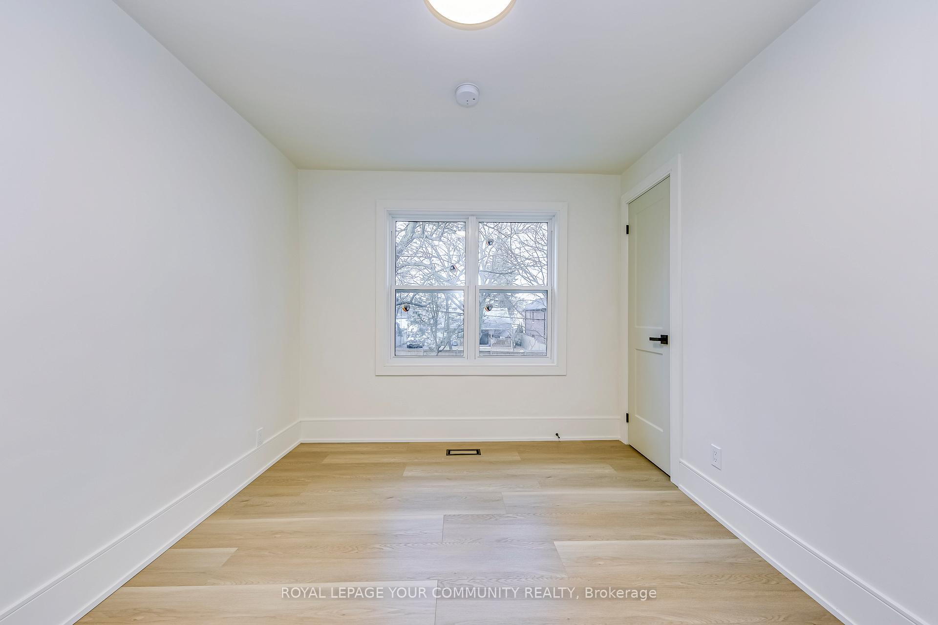 Photo 18 of 110 Steeles Avenue E, Markham, Grandview — HOMEH
