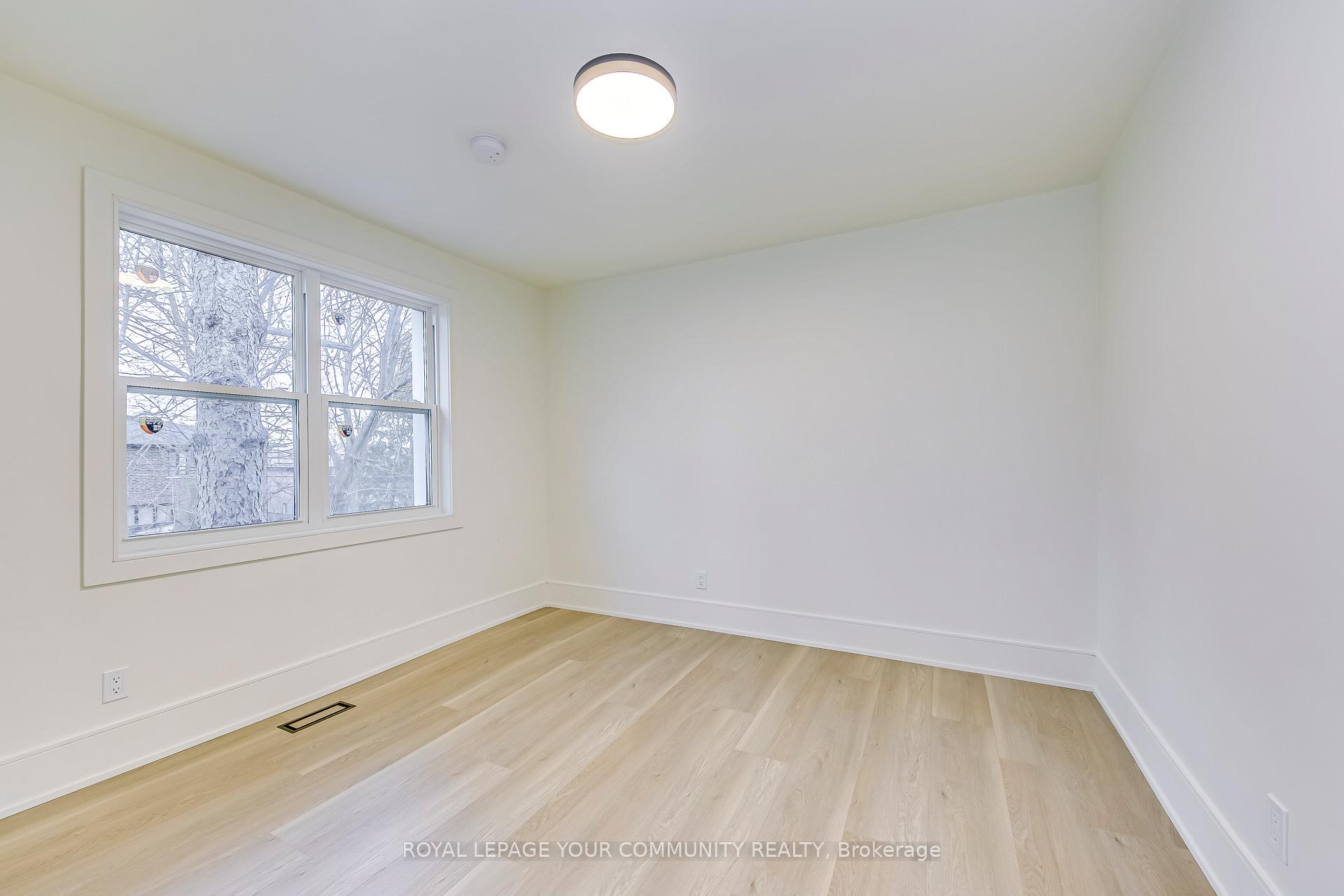 Photo 19 of 110 Steeles Avenue E, Markham, Grandview — HOMEH
