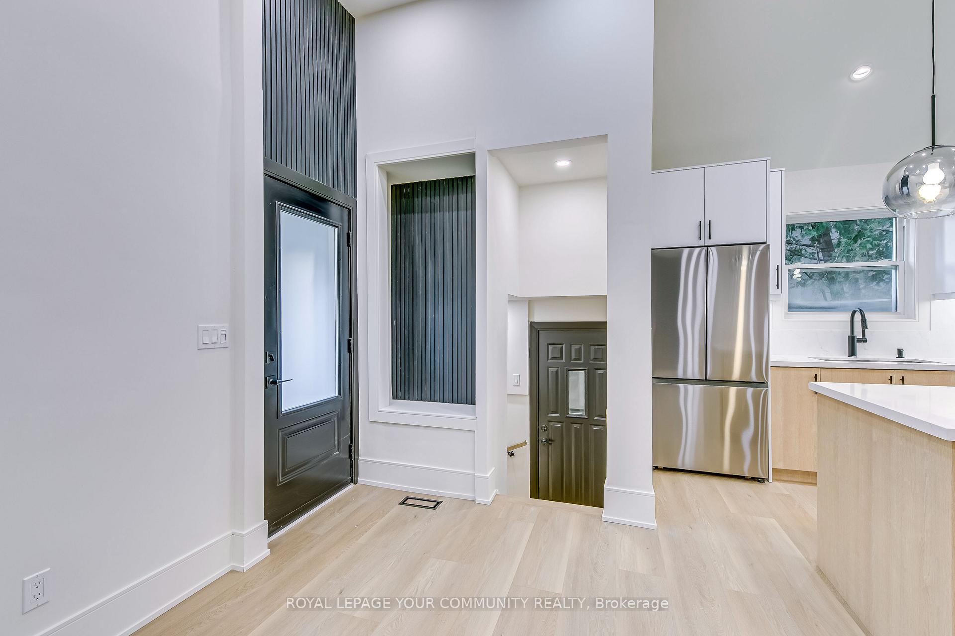 Photo 23 of 110 Steeles Avenue E, Markham, Grandview — HOMEH