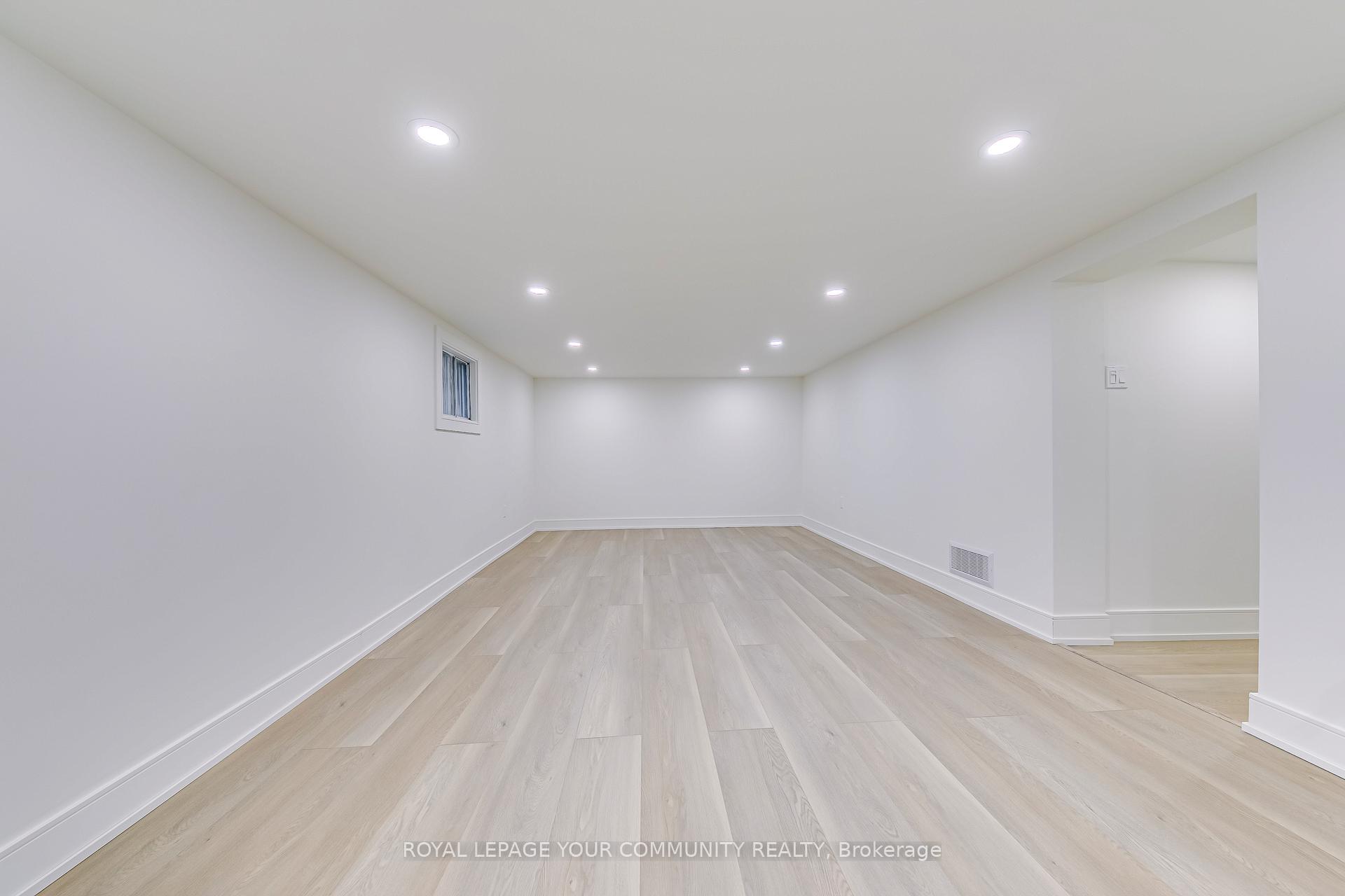 Photo 28 of 110 Steeles Avenue E, Markham, Grandview — HOMEH