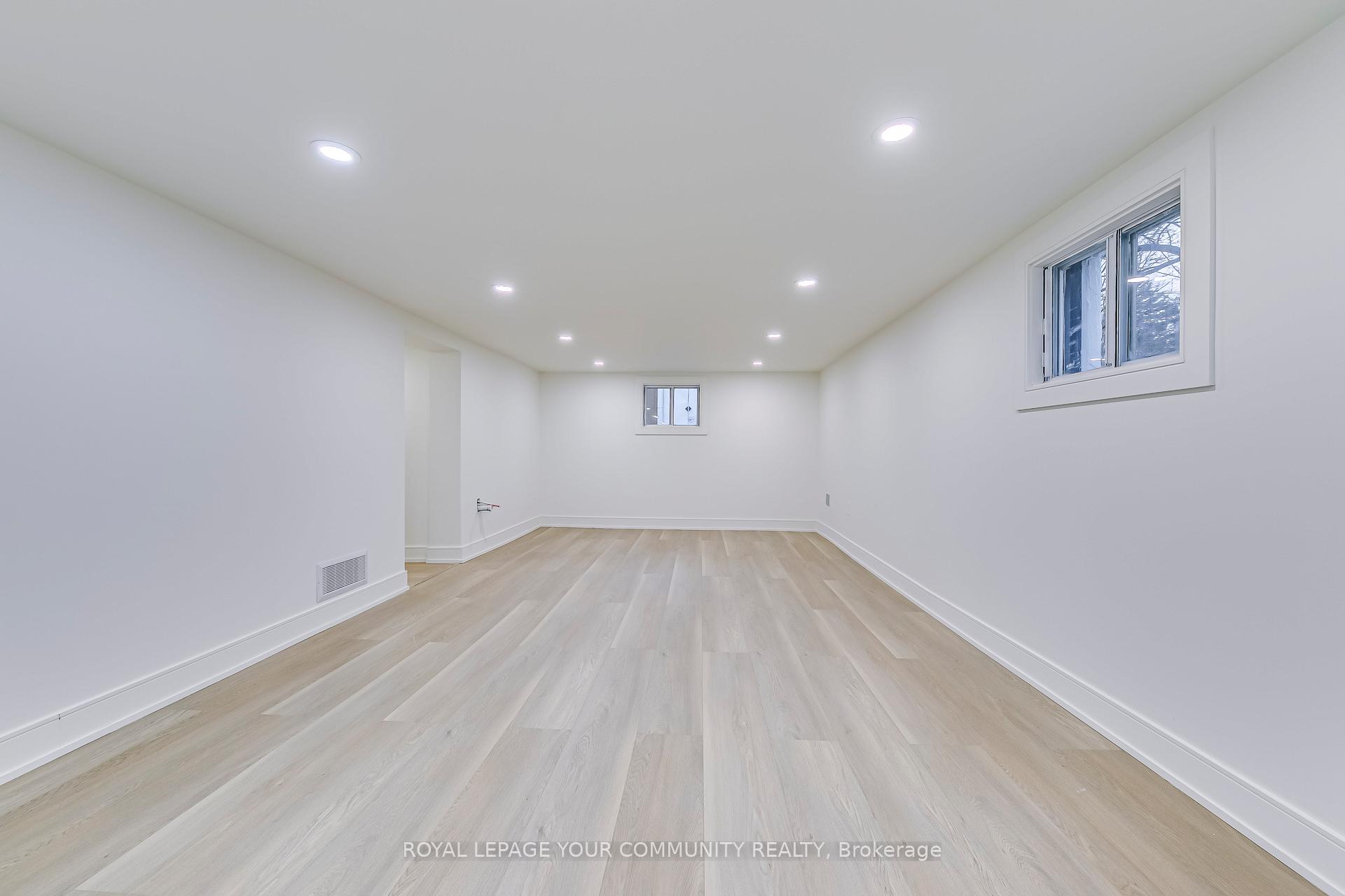 Photo 29 of 110 Steeles Avenue E, Markham, Grandview — HOMEH