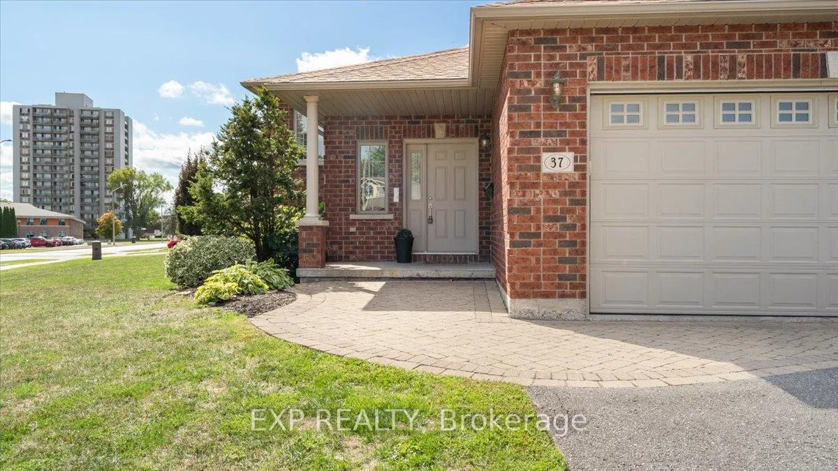 Photo 2 of 37 Boyce Court, Belleville, Belleville Ward — HOMEH