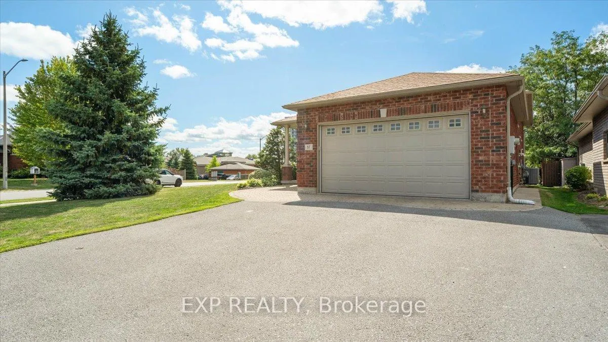 Photo 42 of 37 Boyce Court, Belleville, Belleville Ward — HOMEH