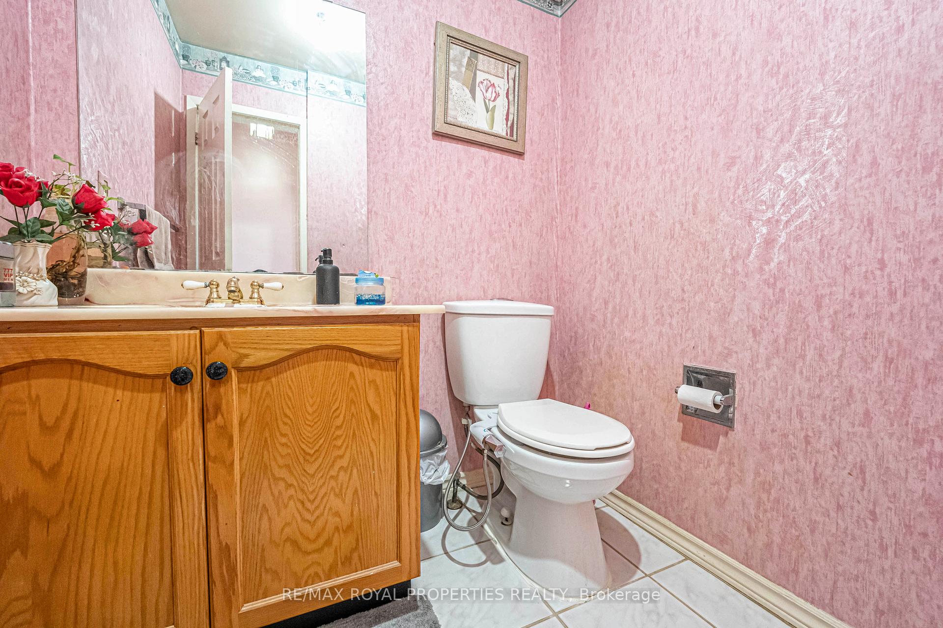 Photo 16 of 49 Page Crescent, Markham, Milliken Mills East — HOMEH