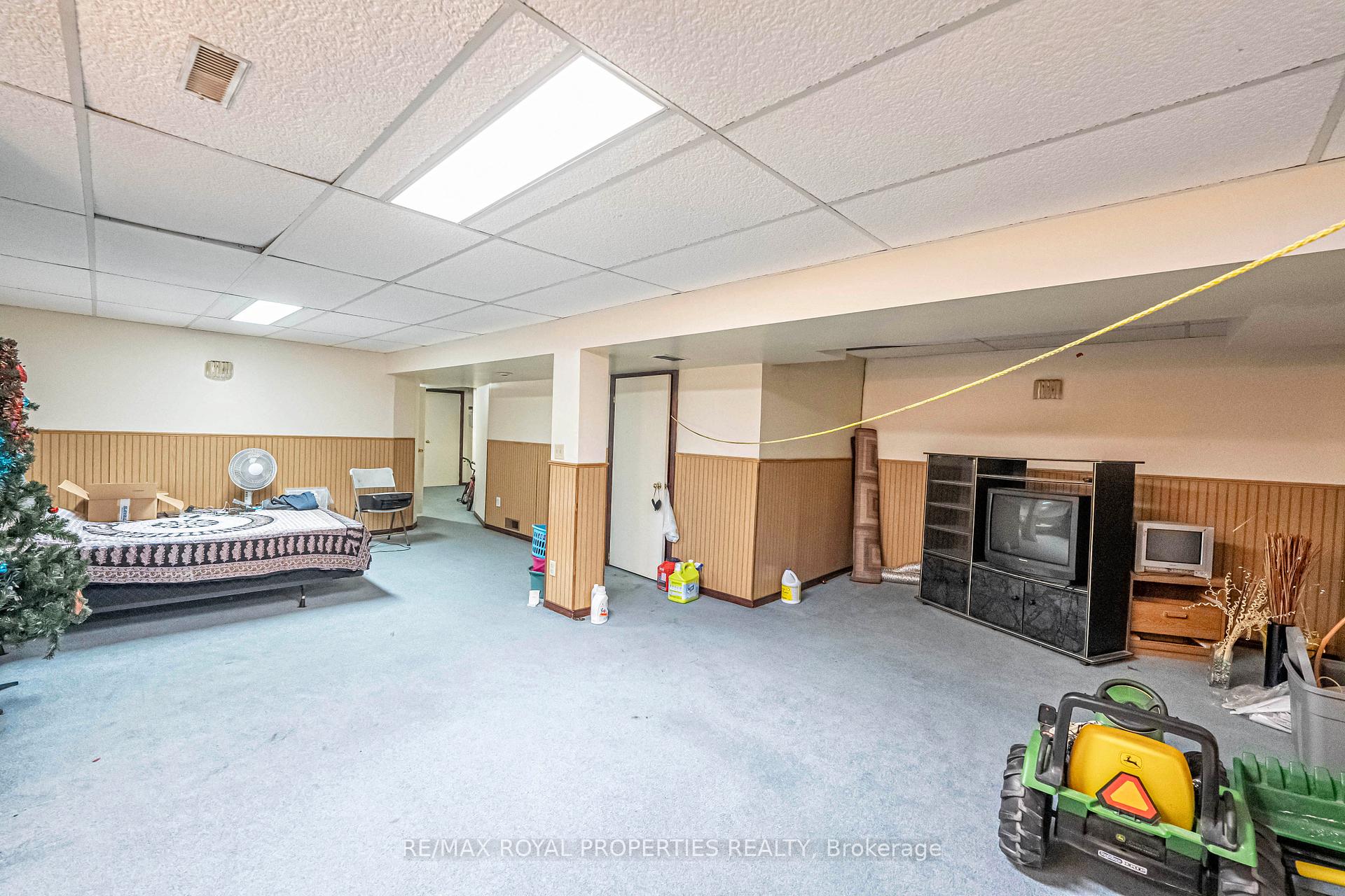 Photo 28 of 49 Page Crescent, Markham, Milliken Mills East — HOMEH
