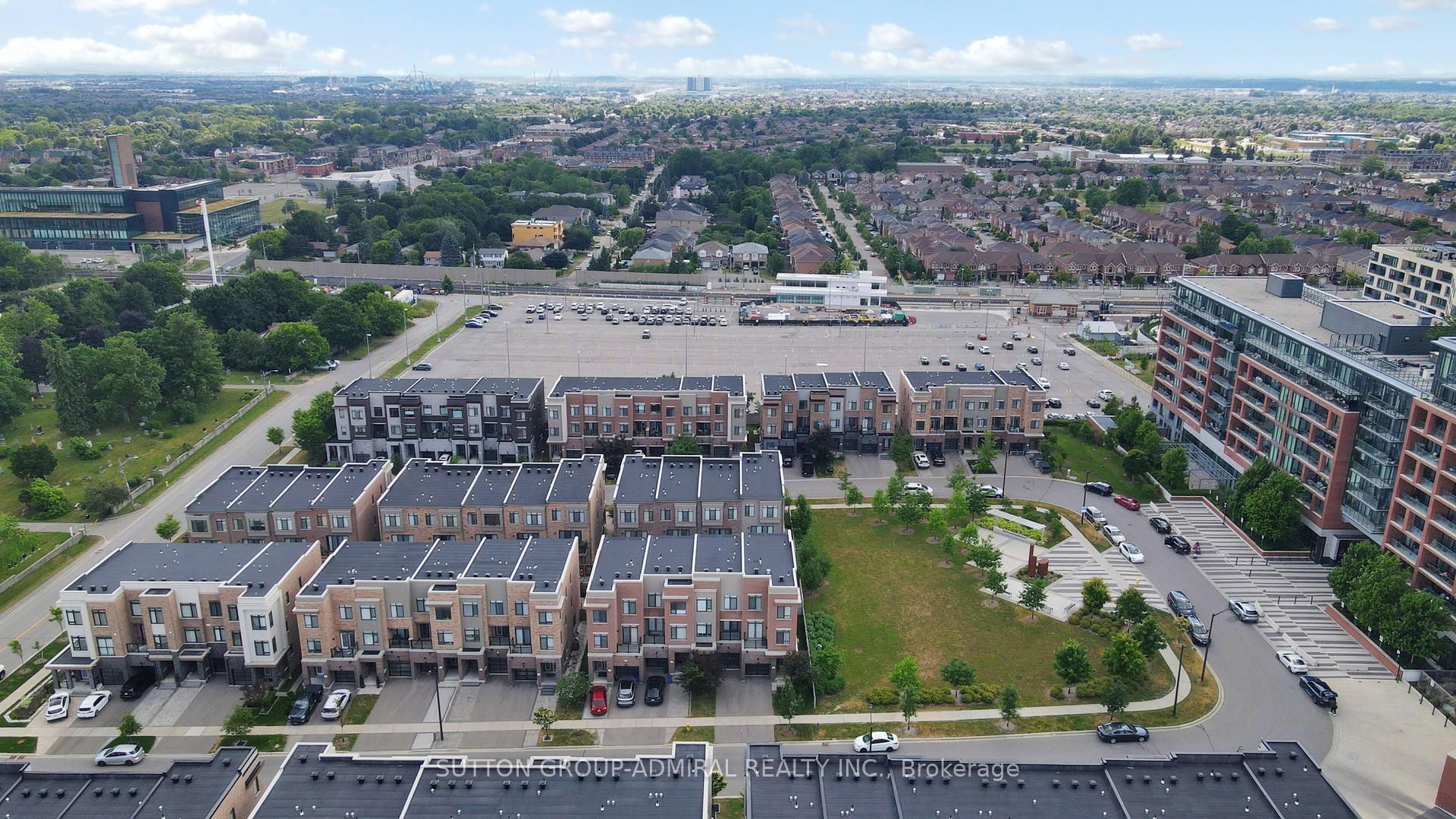 Photo 36 of 71 Glenngarry Crescent, Vaughan, Rural Vaughan — HOMEH